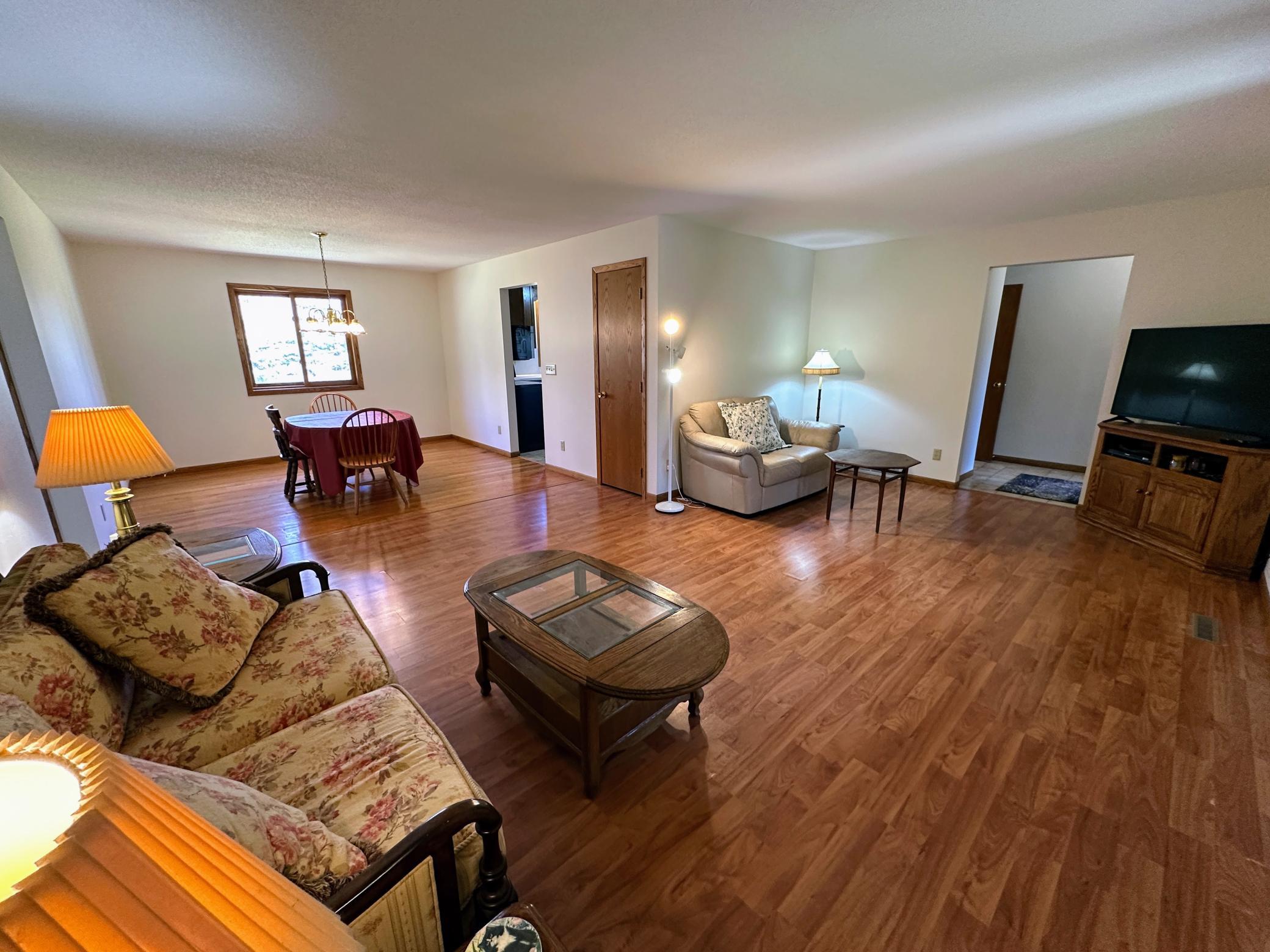 1993 single family home for sale at 608 Pinetree Drive in Perham, MN — 5 bed, 4 bath (photo 21 of 41)