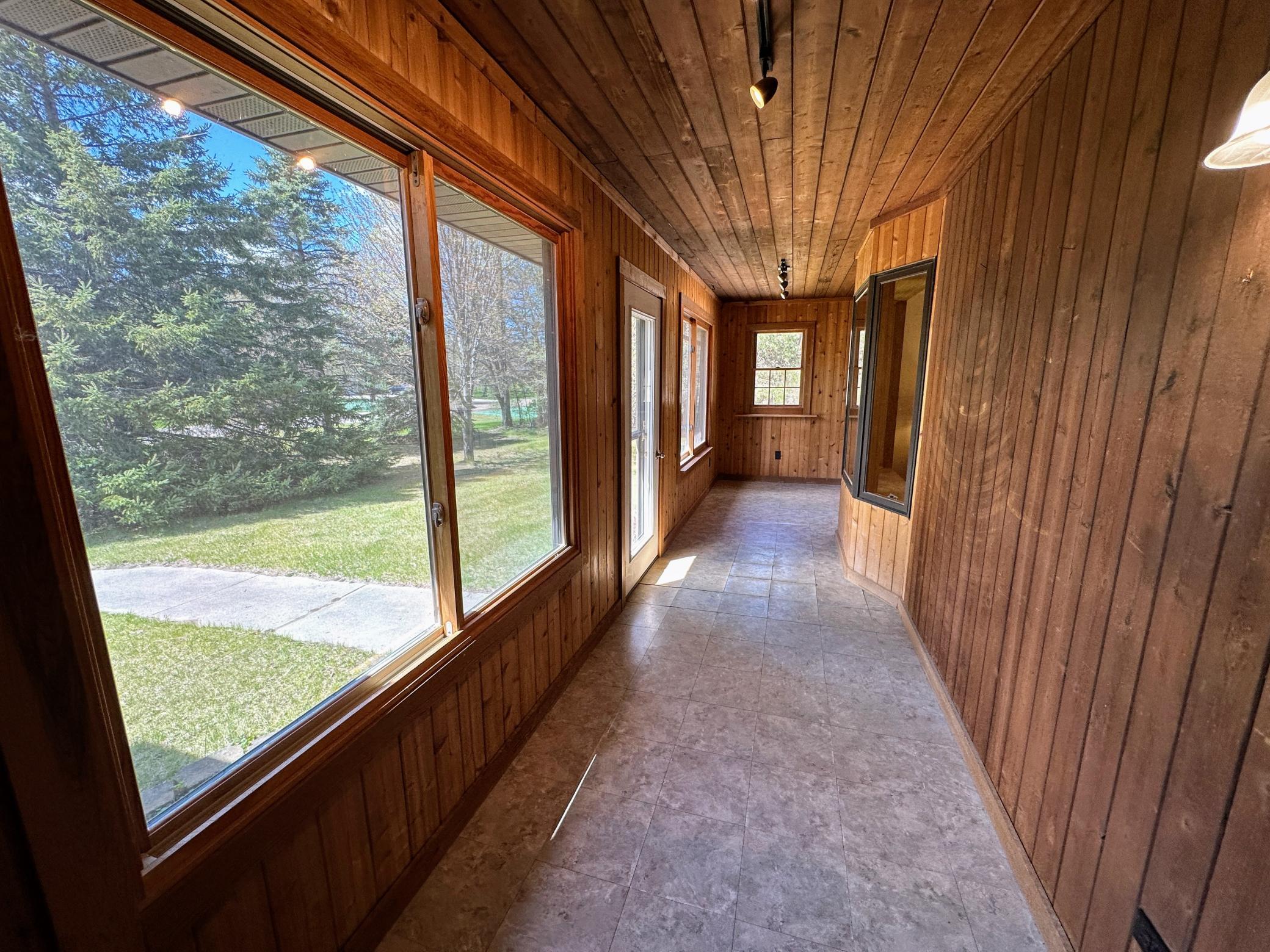 1993 single family home for sale at 608 Pinetree Drive in Perham, MN — 5 bed, 4 bath (photo 24 of 41)