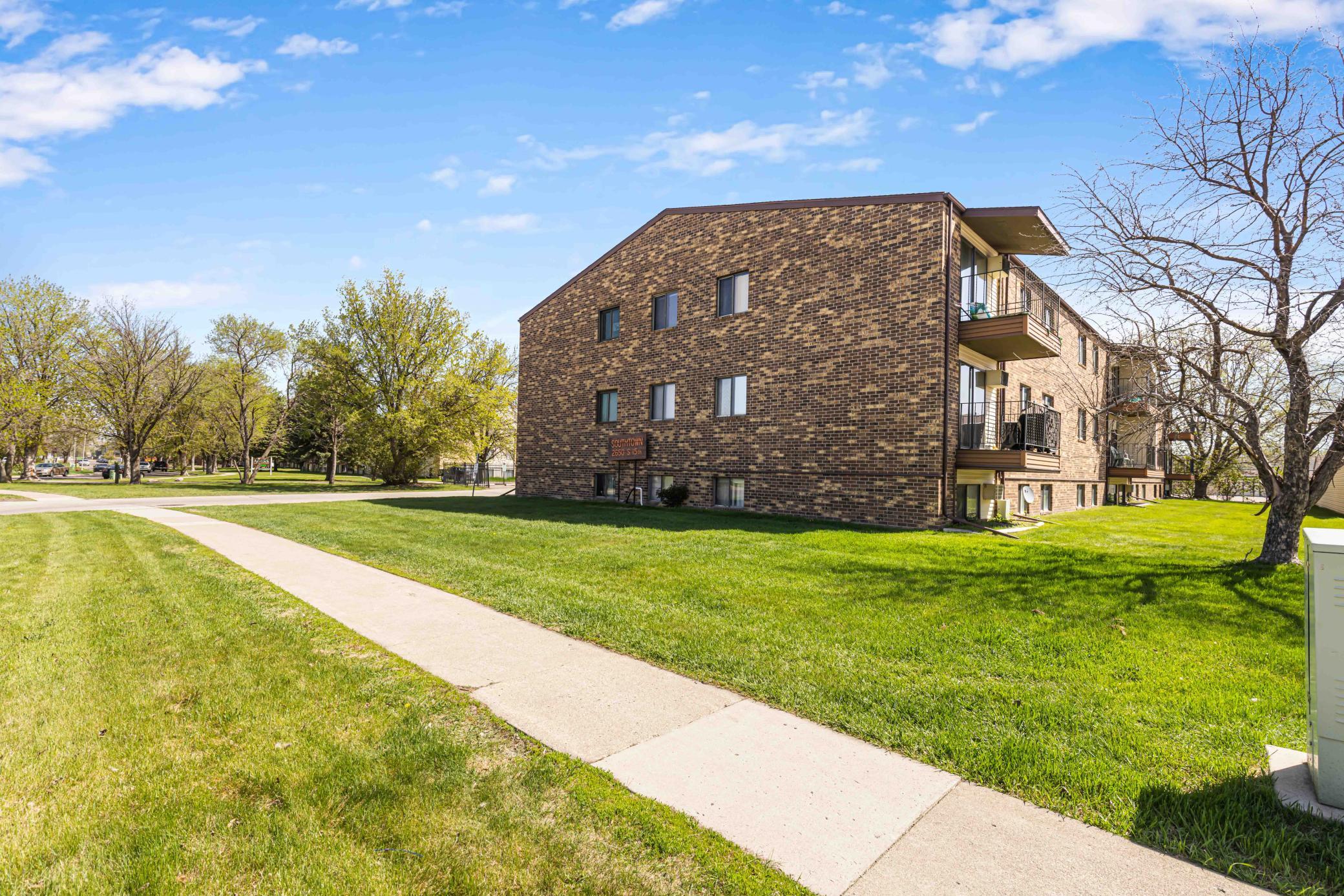 2650 15th Street S, Unit 104, Fargo ND 58103 - Photo 28 of 31