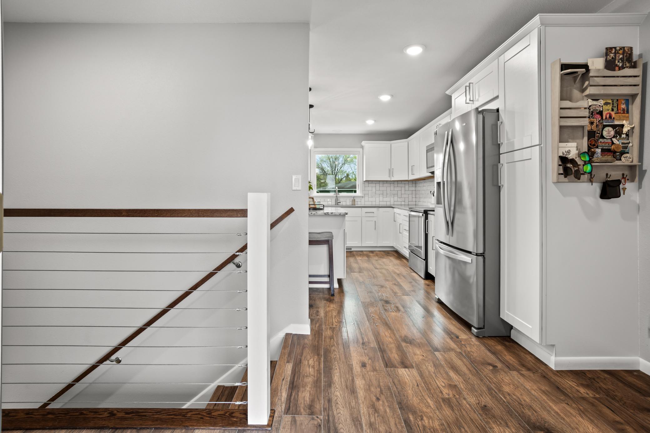 1976 single family home for sale at 1437 E Gateway Circle S in Fargo, ND — 3 bed, 3 bath (photo 4 of 45)