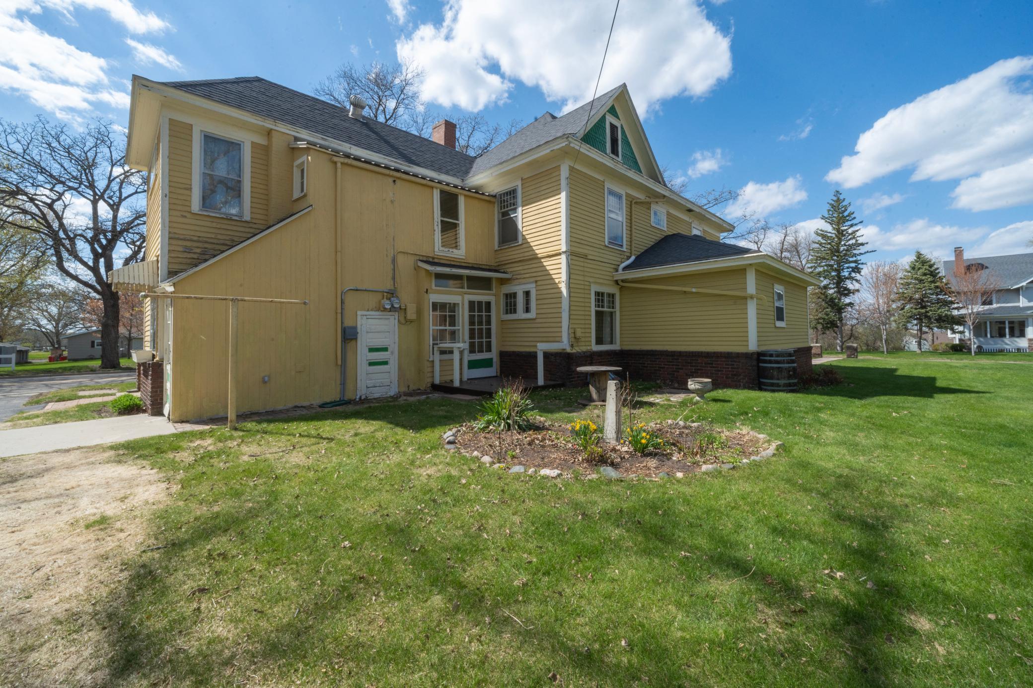 424 6th Avenue W, Alexandria MN 56308 - Photo 8 of 62