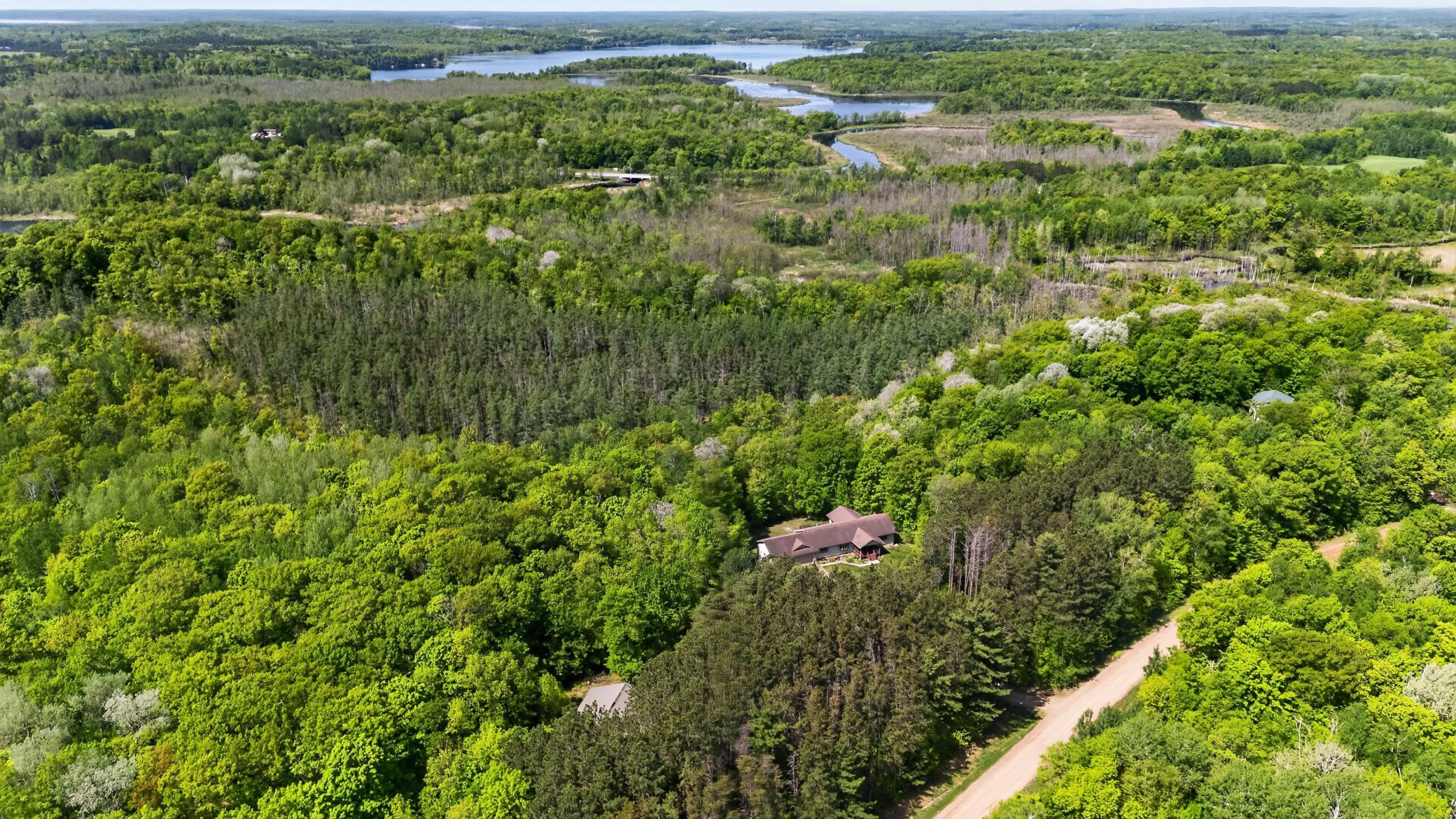 2006 single family home for sale at 37593 316th Lane in Aitkin, MN — 4 bed, 3 bath (photo 4 of 45)
