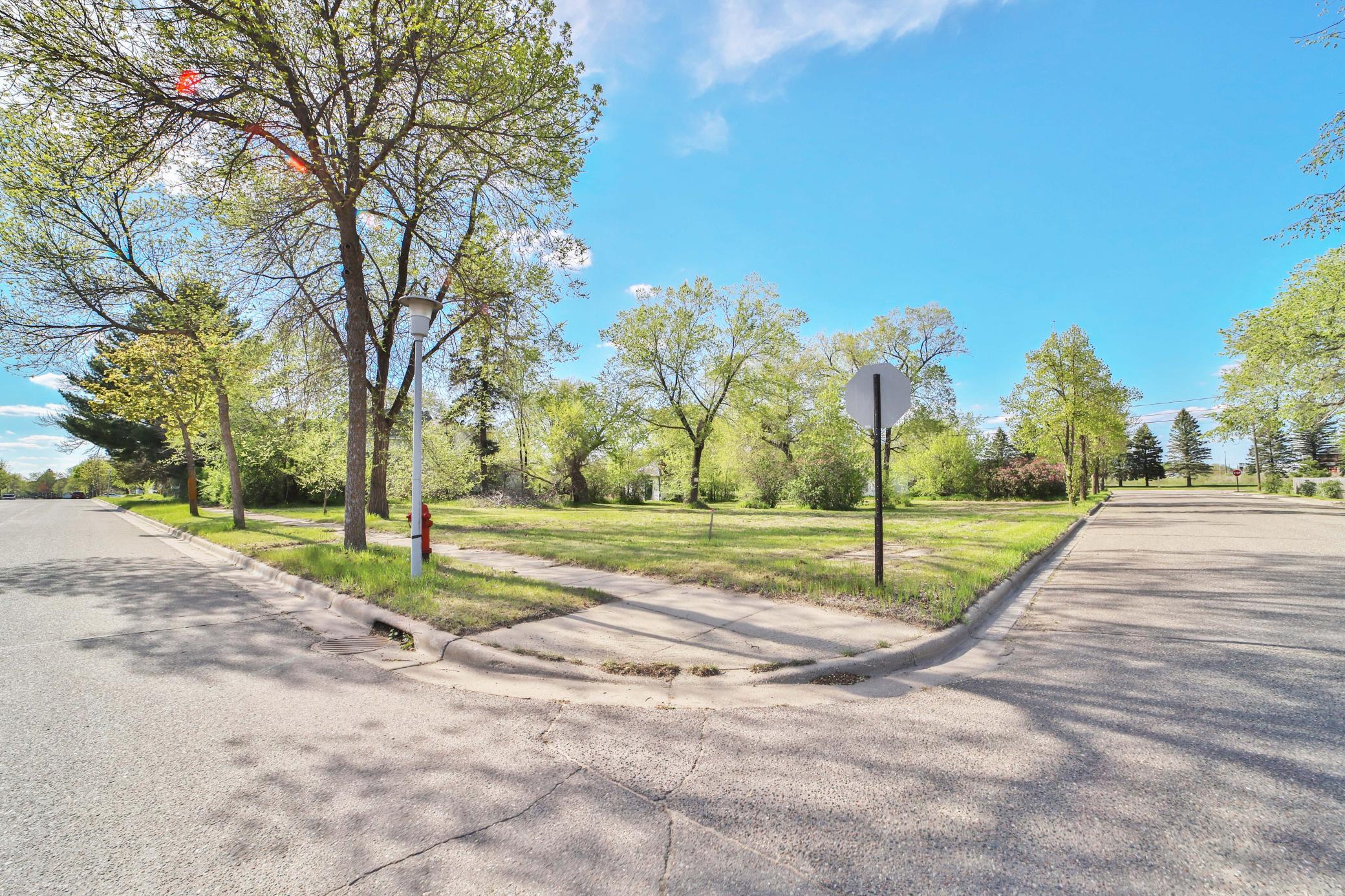 1894 land for sale at 221 Dakota Avenue SE in Staples, MN (photo 2 of 5)