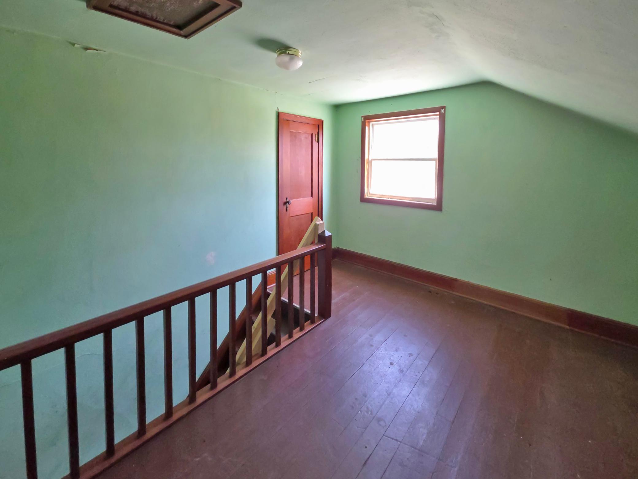 1940 single family home for sale at 350 River Avenue in Middle River, MN — 2 bed, 1 bath (photo 13 of 24)