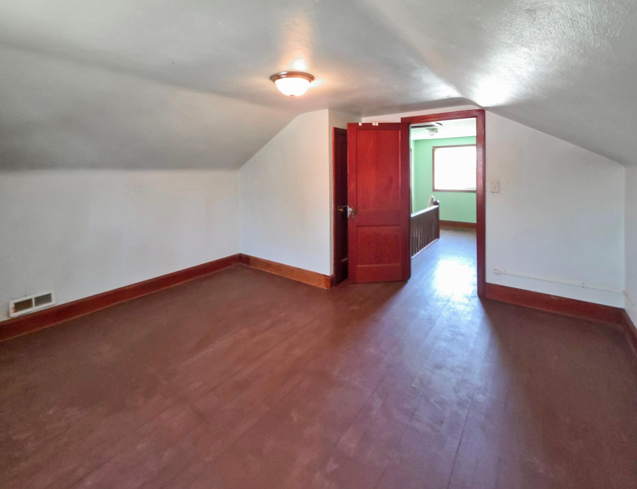 1940 single family home for sale at 350 River Avenue in Middle River, MN — 2 bed, 1 bath (photo 15 of 24)