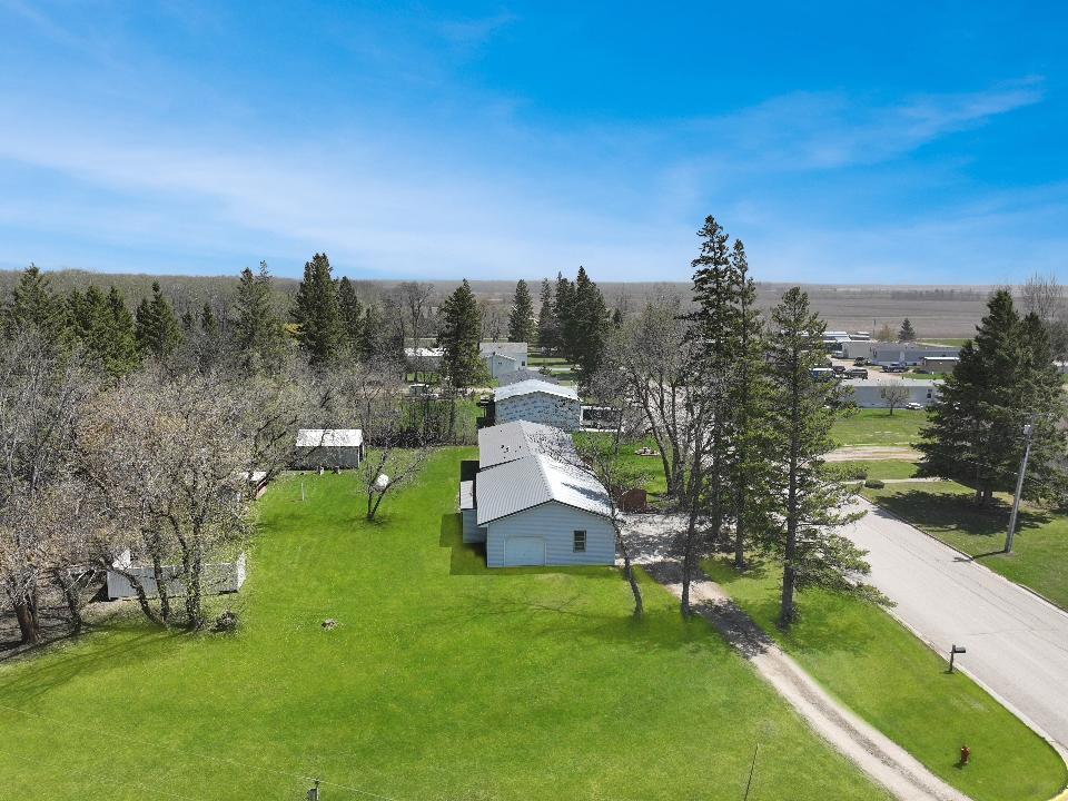 1940 single family home for sale at 350 River Avenue in Middle River, MN — 2 bed, 1 bath (photo 22 of 24)