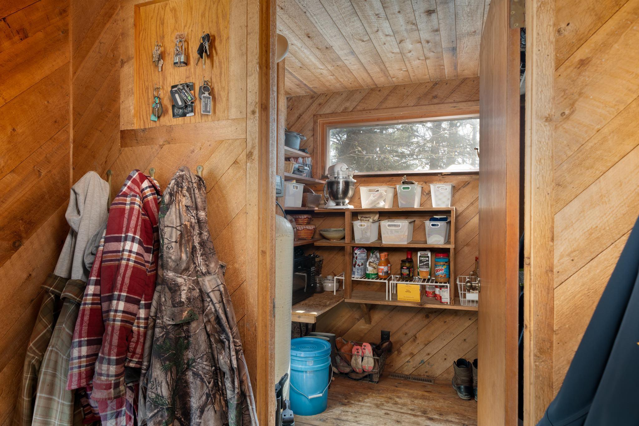 1977 single family home for sale at 52384 Becker Road in Bigfork, MN — 3 bed, 1 bath (photo 33 of 53)