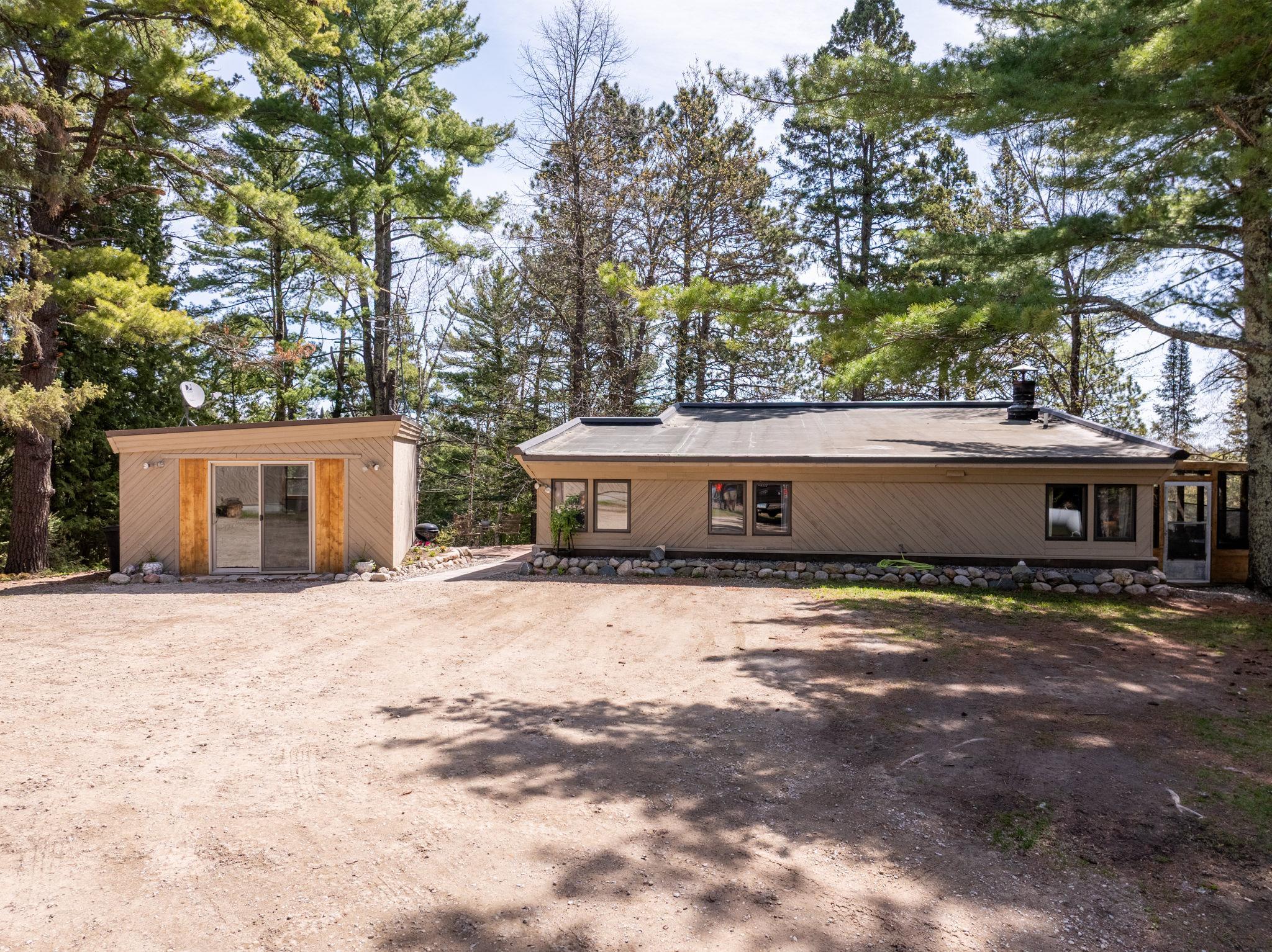 1977 single family home for sale at 52384 Becker Road in Bigfork, MN — 3 bed, 1 bath (photo 5 of 53)