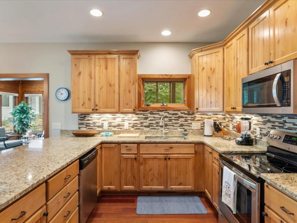 2007 single family home for sale at 3658 Padre Court in Nisswa, MN — 4 bed, 3 bath (photo 15 of 49)