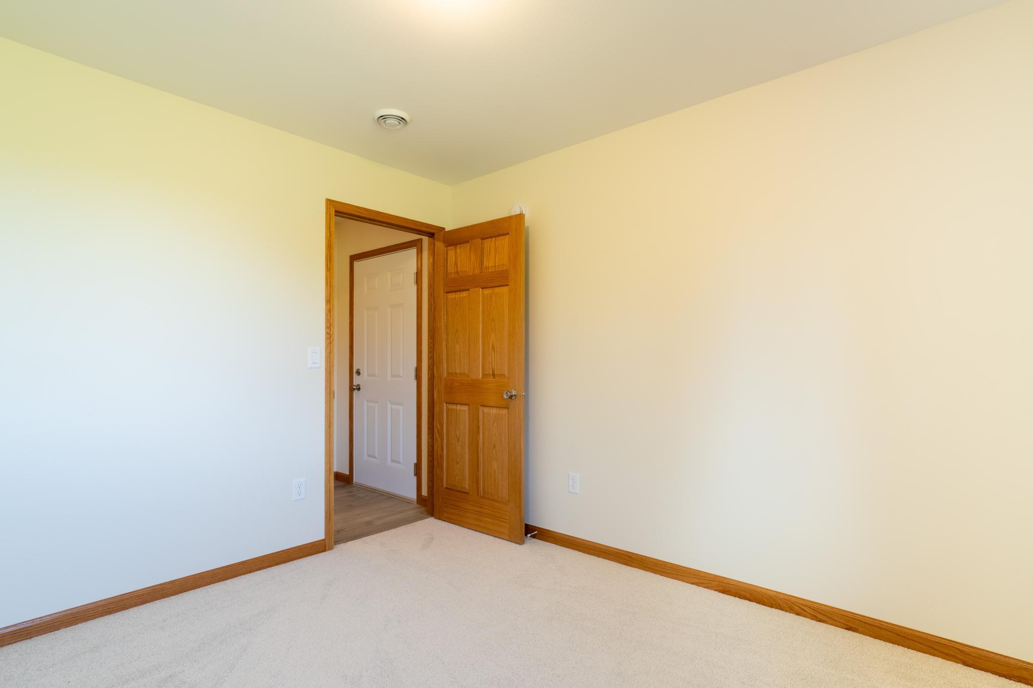 1246 4th Street NW, Valley City ND 58072 - Photo 26 of 32