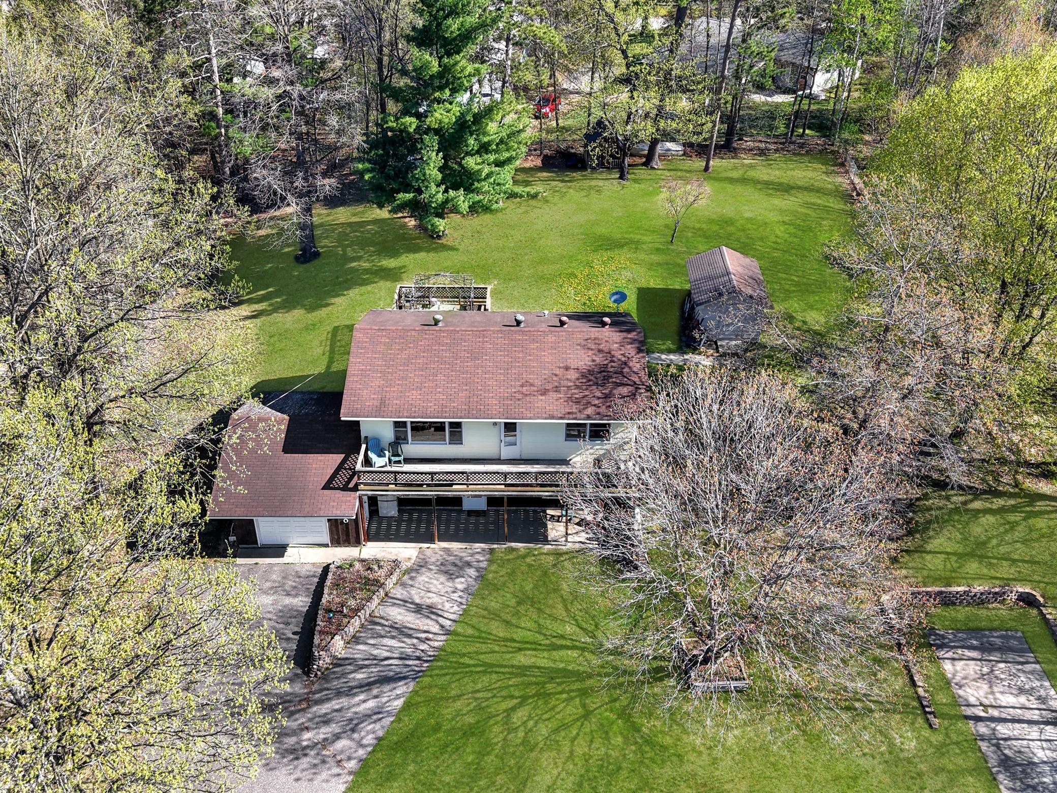 1980 single family home for sale at 310 Wagonner Avenue E in Hackensack, MN — 3 bed, 2 bath (photo 19 of 29)