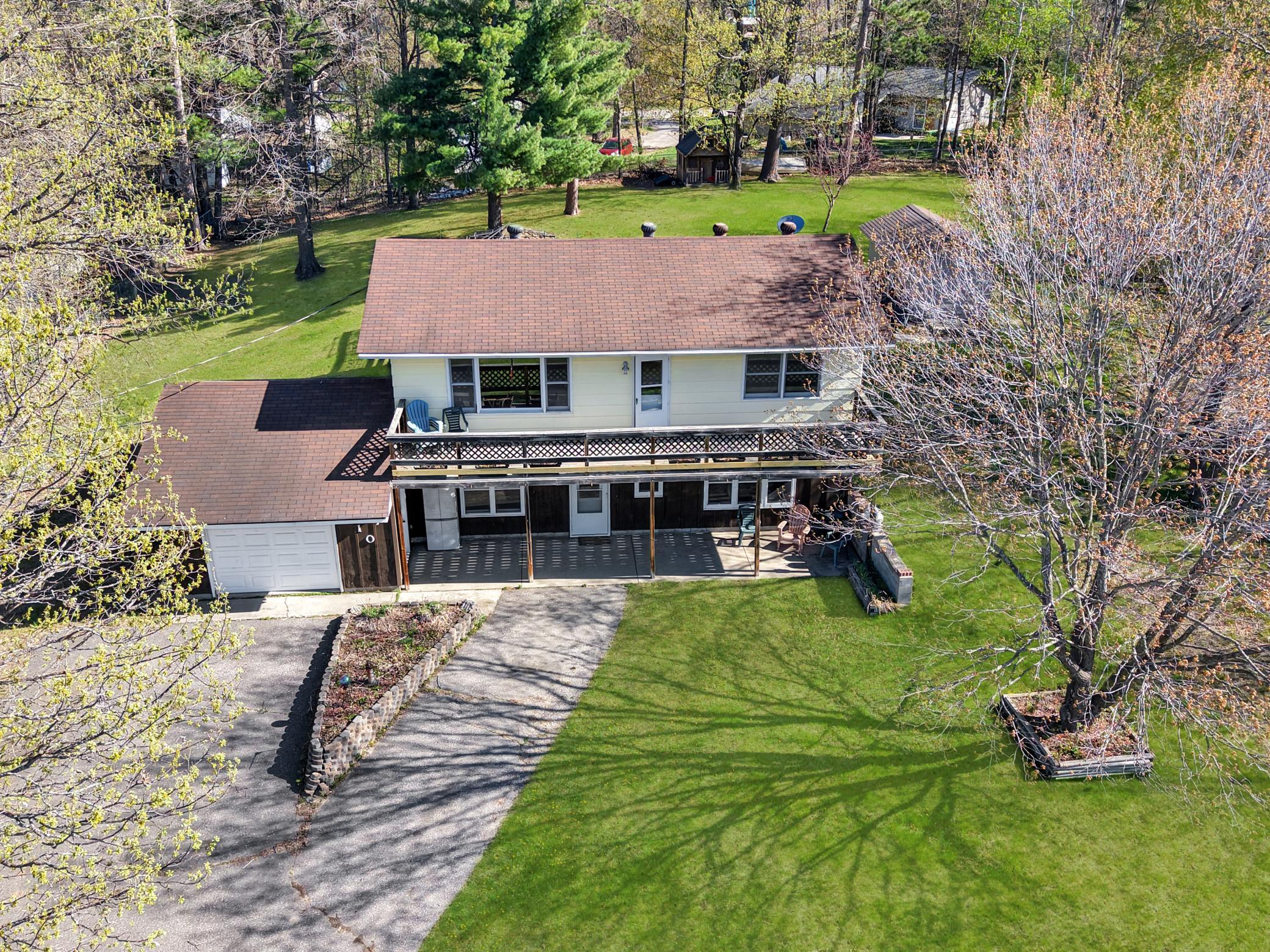 1980 single family home for sale at 310 Wagonner Avenue E in Hackensack, MN — 3 bed, 2 bath (photo 20 of 29)