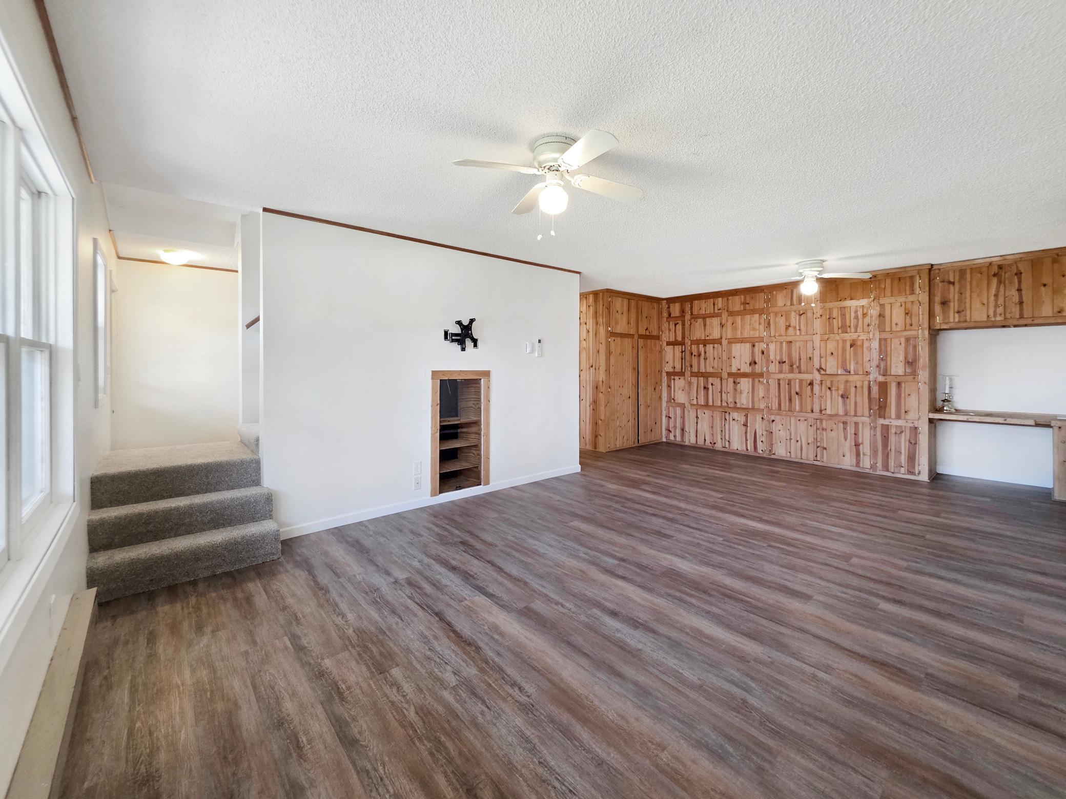 1980 single family home for sale at 310 Wagonner Avenue E in Hackensack, MN — 3 bed, 2 bath (photo 6 of 29)