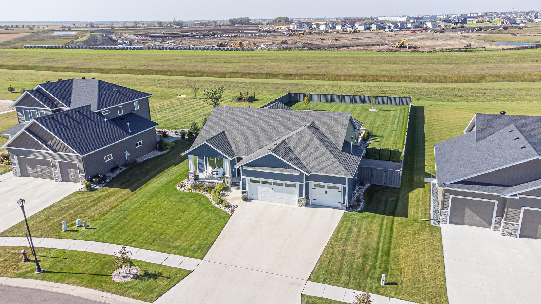6969 Golden Valley Parkway S, Fargo ND 58104 - Photo 9 of 70