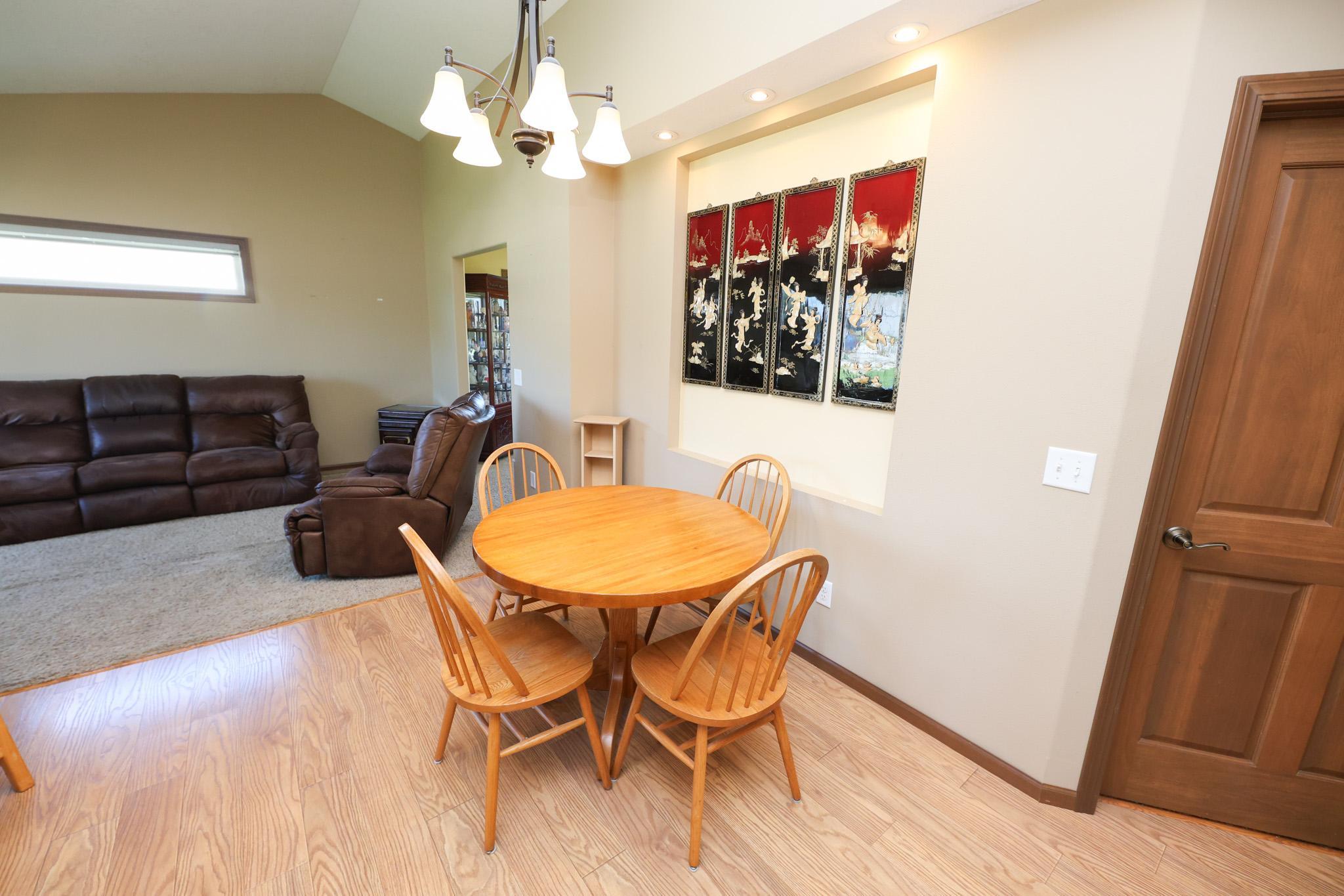 2009 home for sale at 635 Dewberry Lane in Alexandria, MN — 2 bed, 2 bath (photo 12 of 37)