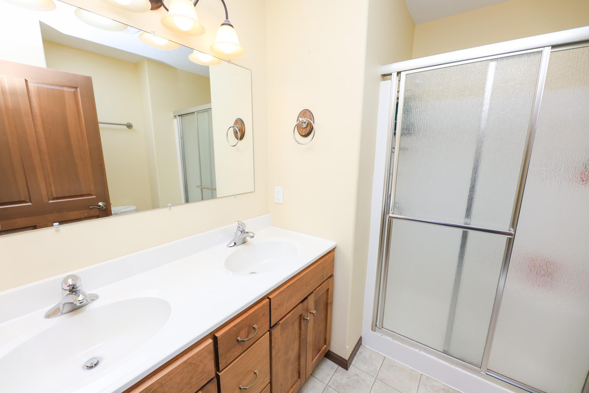 2009 home for sale at 635 Dewberry Lane in Alexandria, MN — 2 bed, 2 bath (photo 20 of 37)