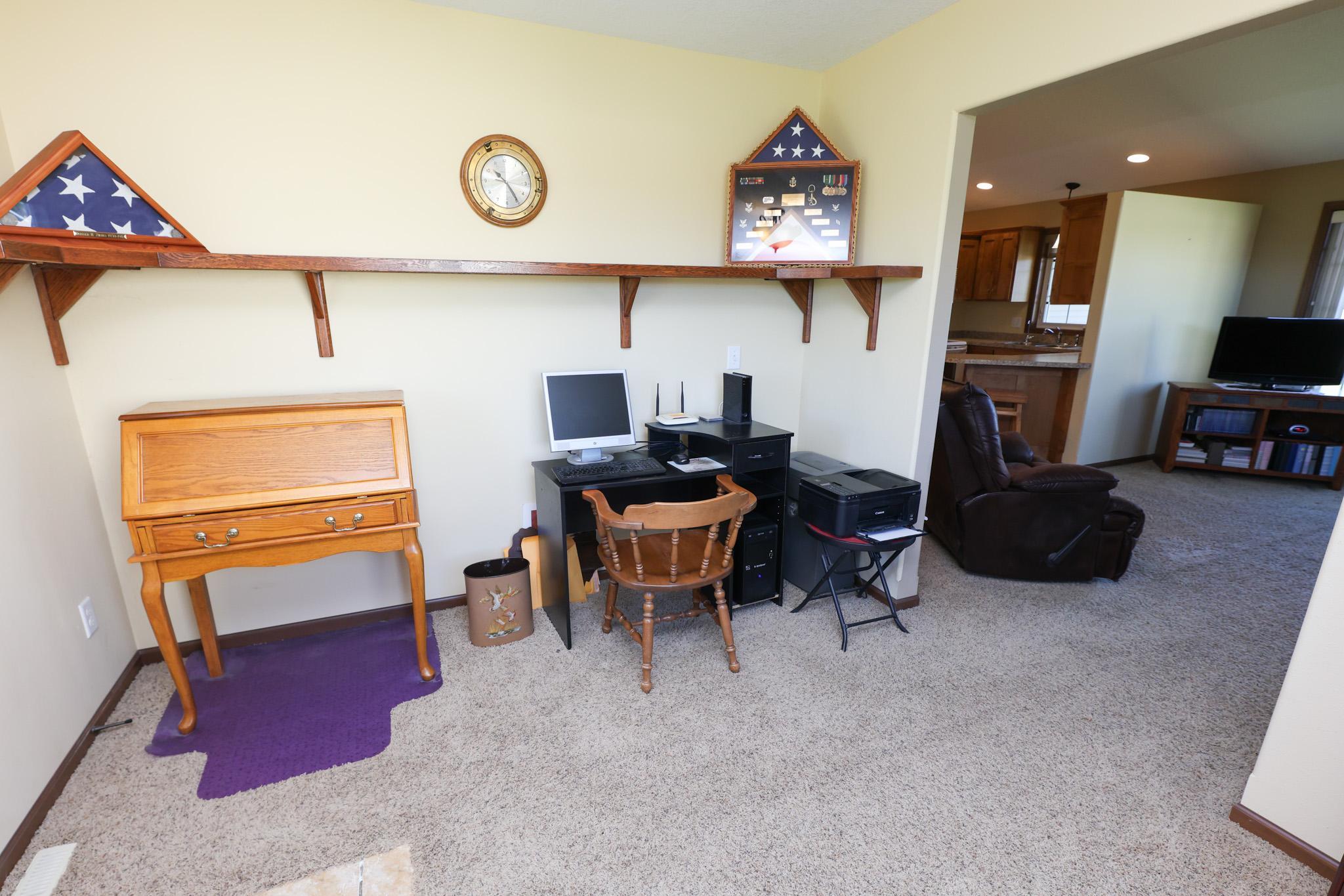 2009 home for sale at 635 Dewberry Lane in Alexandria, MN — 2 bed, 2 bath (photo 26 of 37)