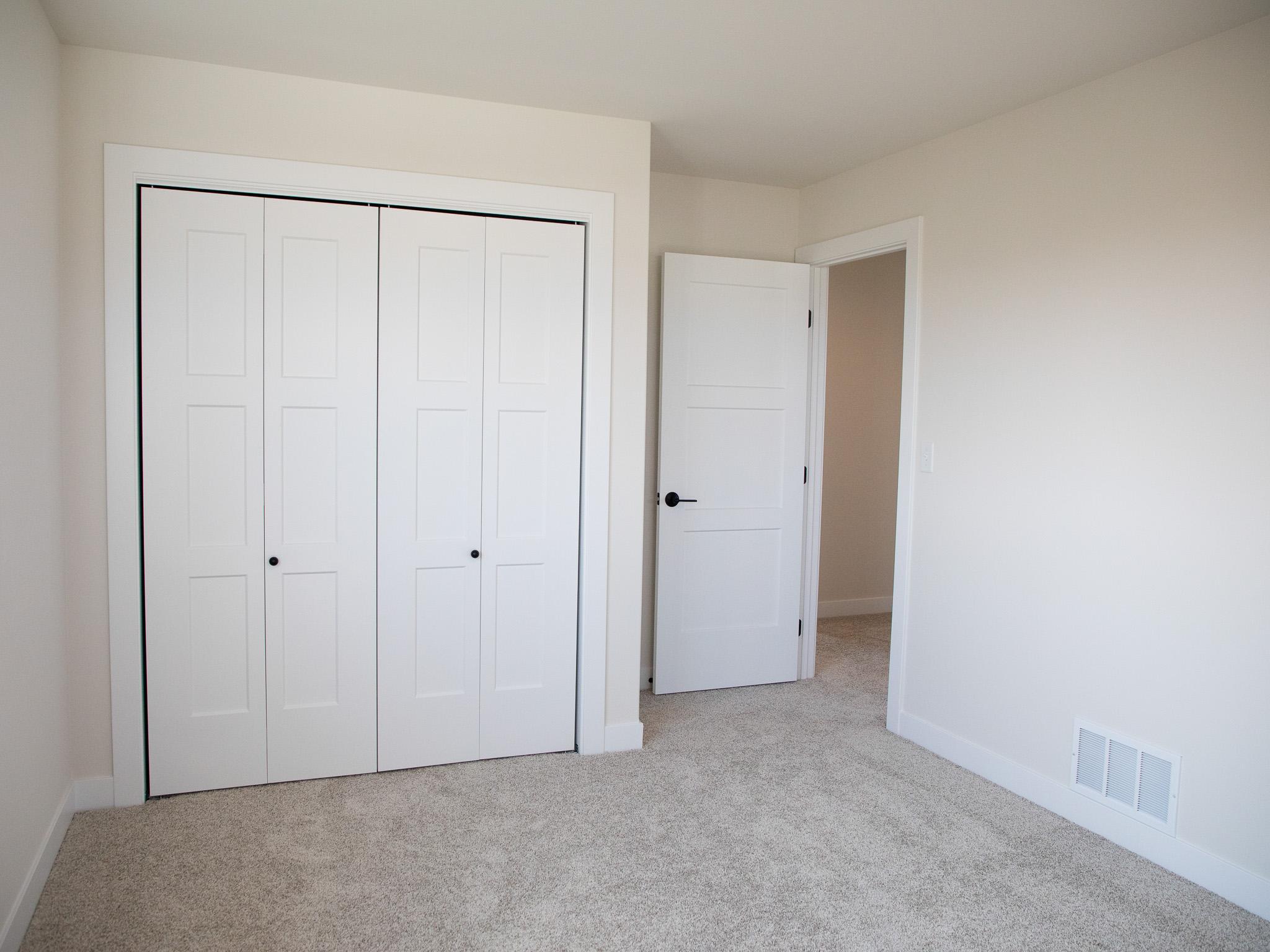 3606 Decorah Way S, Fargo ND 58104 - Photo 34 of 45