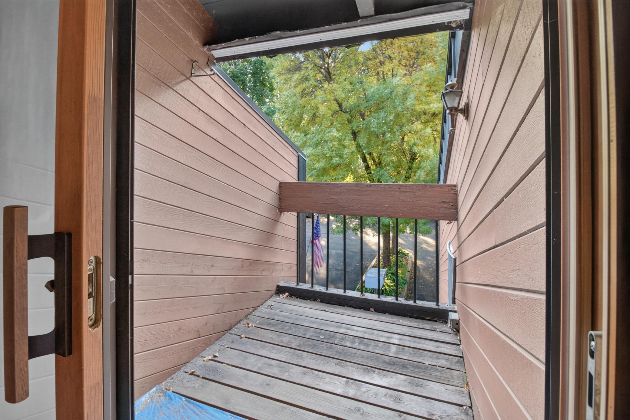 1983 townhouse for sale at 105 Willow Court in Fergus Falls, MN — 2 bed, 2 bath (photo 25 of 39)