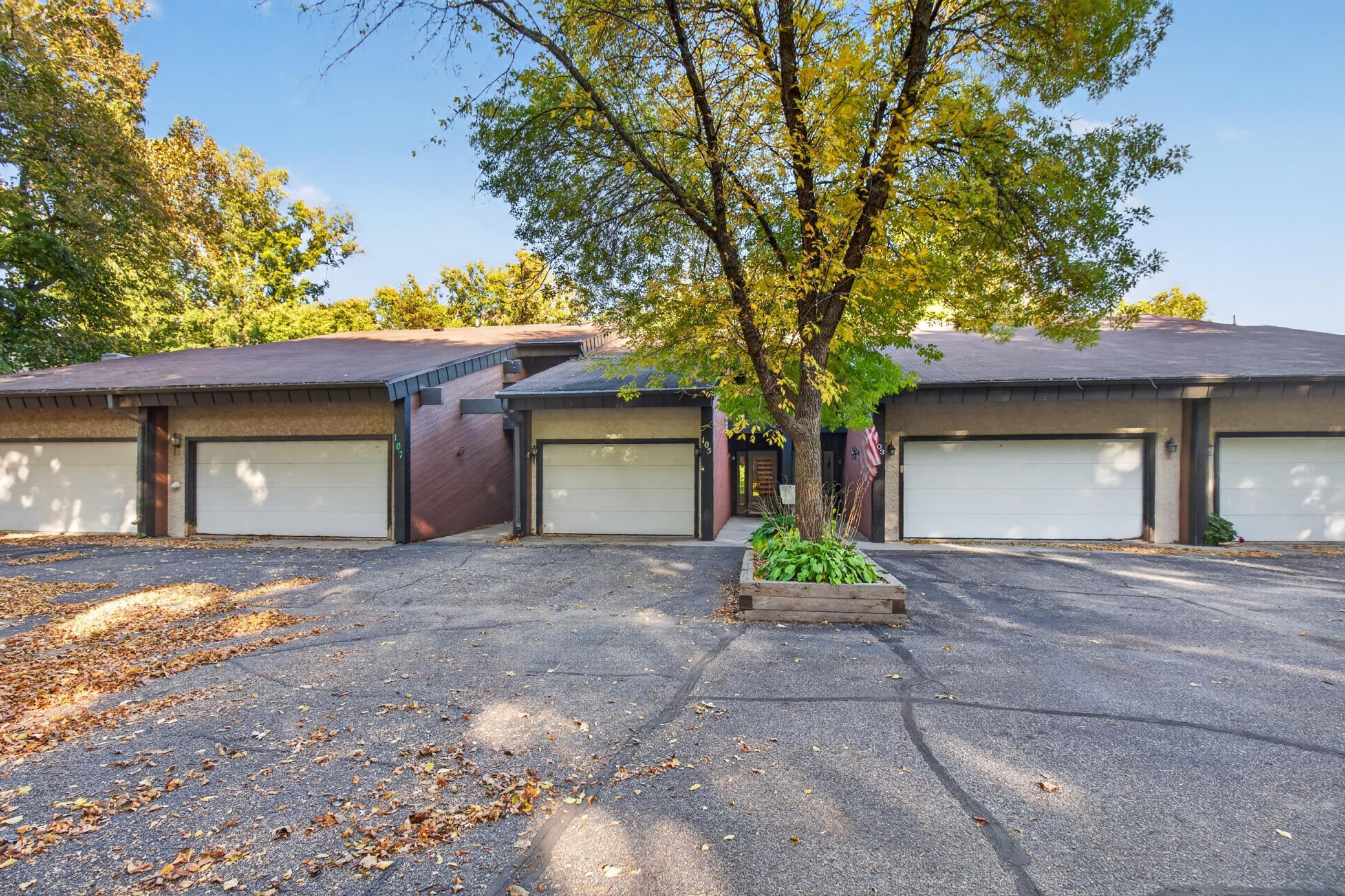 1983 townhouse for sale at 105 Willow Court in Fergus Falls, MN — 2 bed, 2 bath (photo 39 of 39)