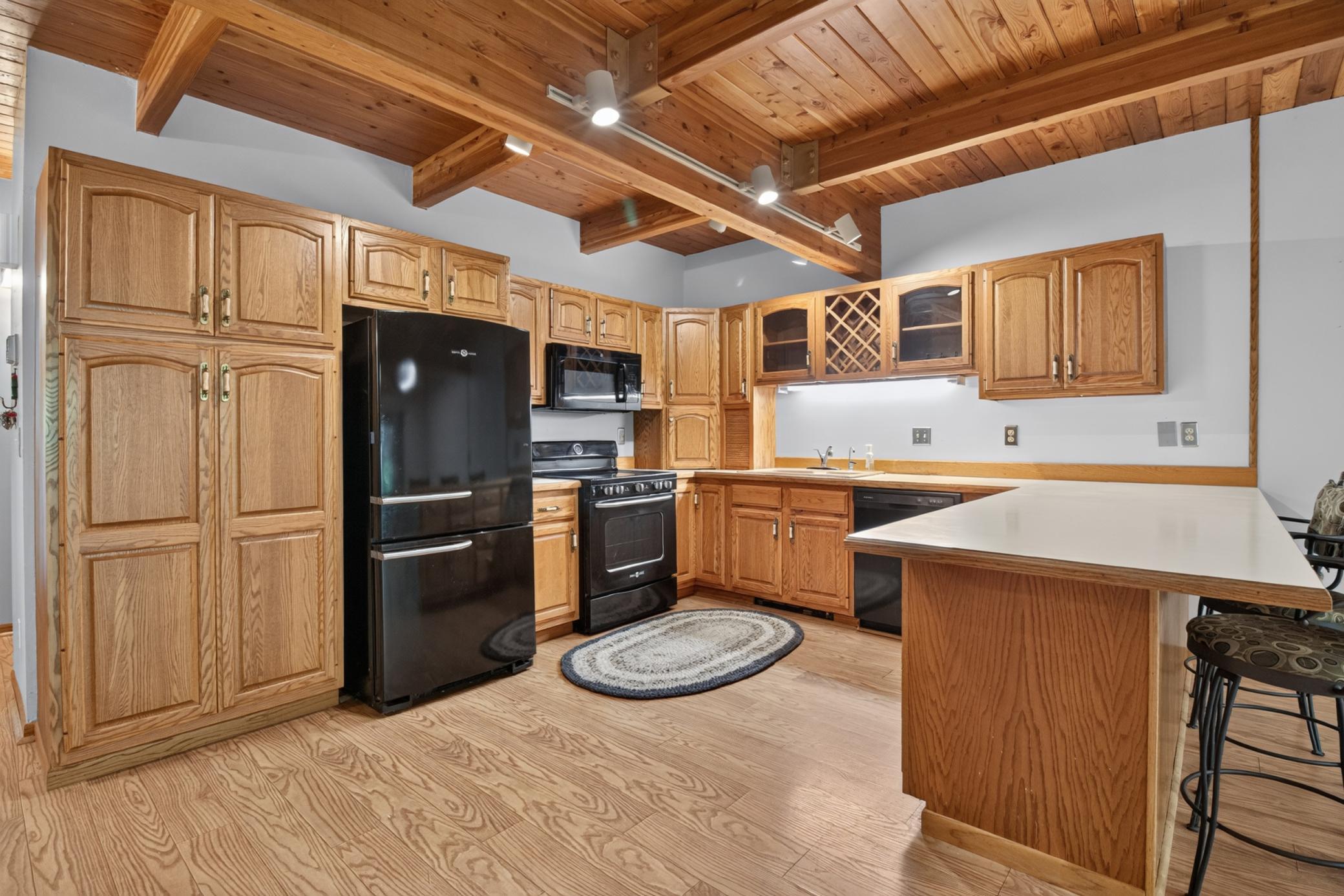 1983 townhouse for sale at 105 Willow Court in Fergus Falls, MN — 2 bed, 2 bath (photo 10 of 39)