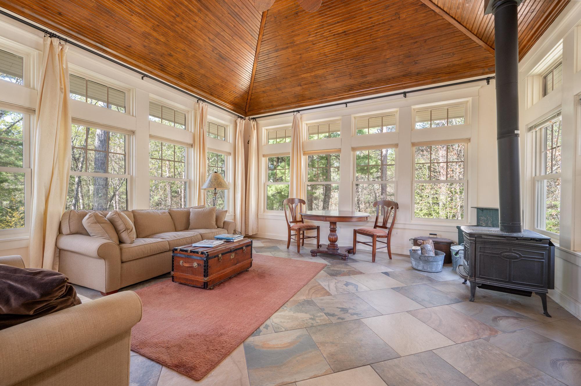 2004 single family home for sale at 46890 Smith Lake Road in Marcell, MN — 4 bed, 4 bath (photo 9 of 12)