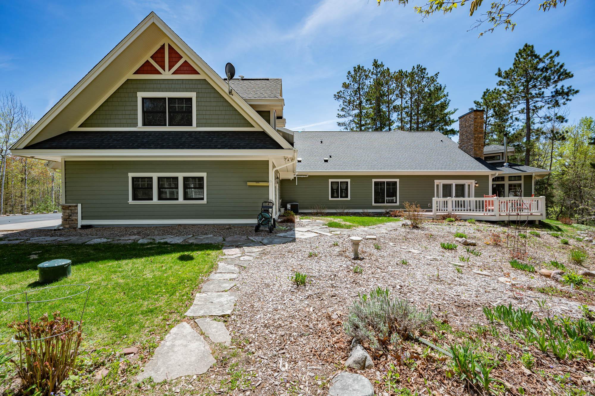 2004 single family home for sale at 46890 Smith Lake Road in Marcell, MN — 4 bed, 4 bath (photo 10 of 12)