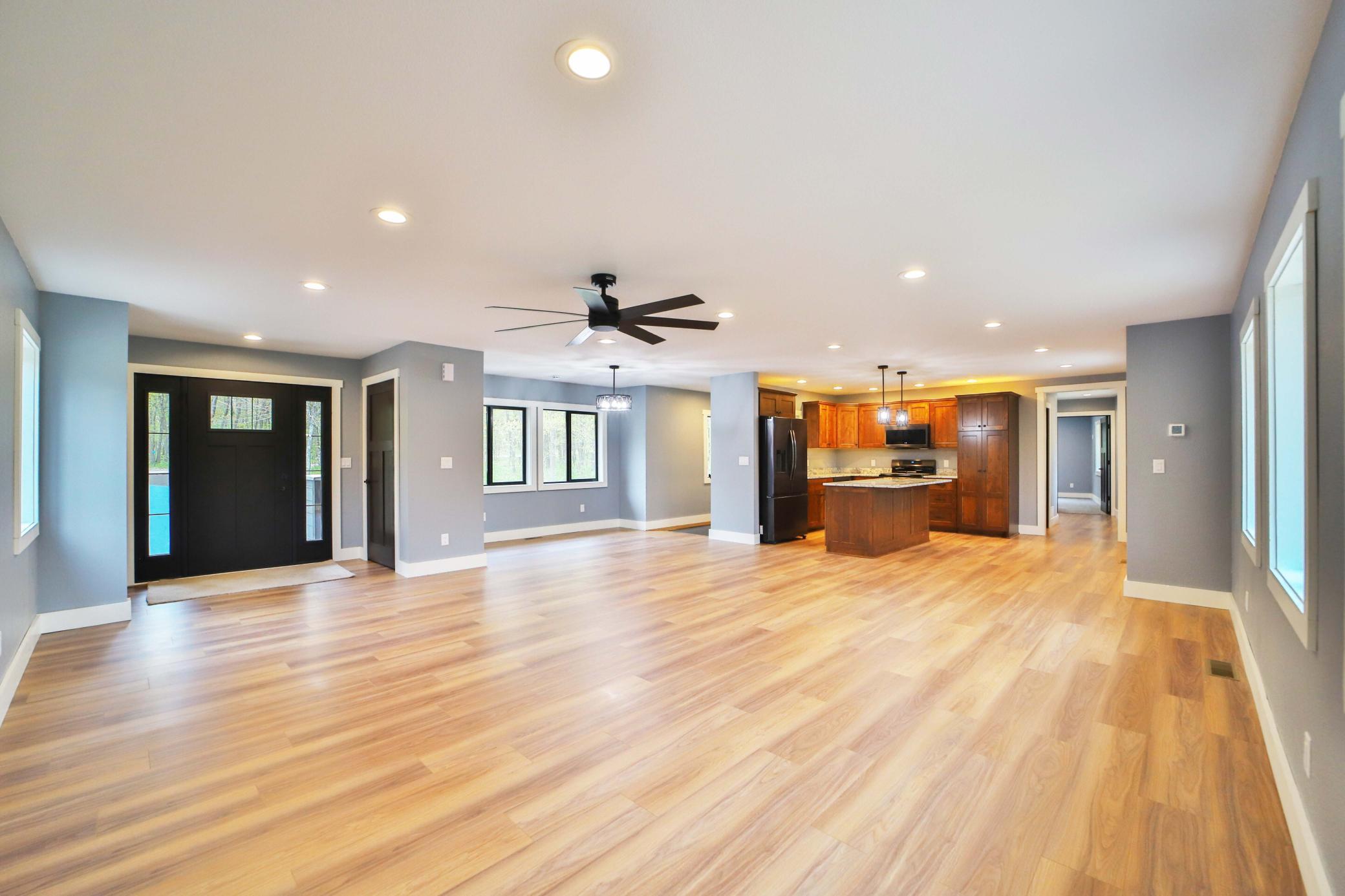 2026 single family home for sale at 10722 Brayton Road in Brainerd, MN — 3 bed, 3 bath (photo 16 of 55)
