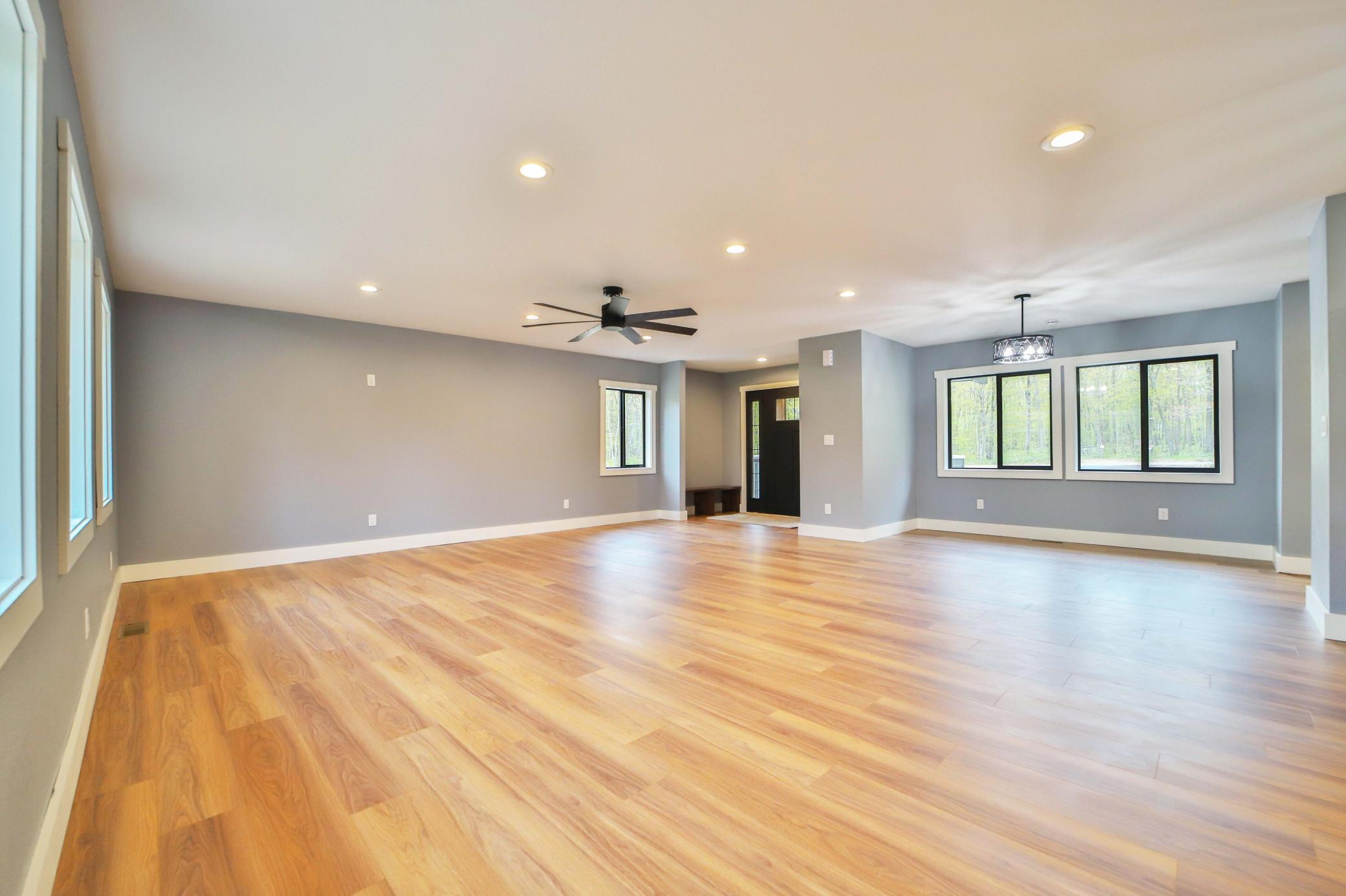 2026 single family home for sale at 10722 Brayton Road in Brainerd, MN — 3 bed, 3 bath (photo 17 of 55)