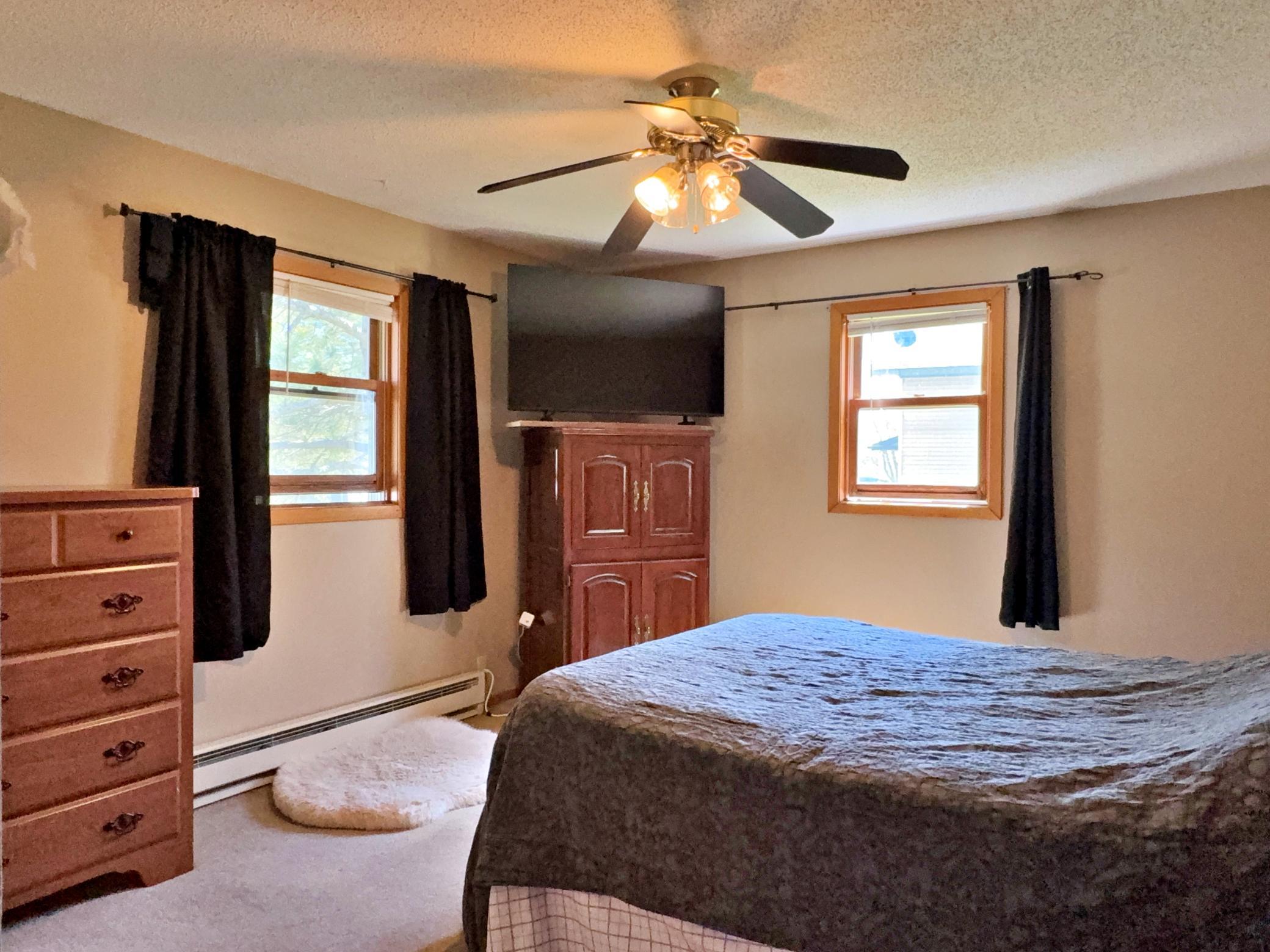 1990 single family home for sale at 702 Washington Avenue S in Park Rapids, MN — 3 bed, 2 bath (photo 11 of 22)