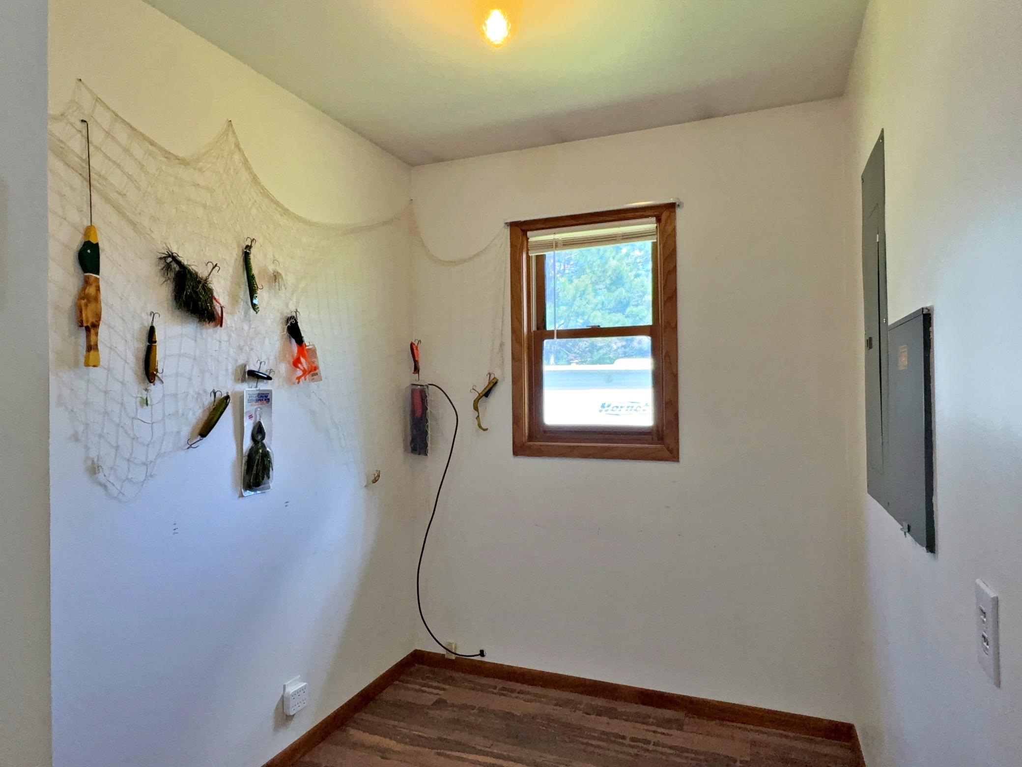 1990 single family home for sale at 702 Washington Avenue S in Park Rapids, MN — 3 bed, 2 bath (photo 16 of 22)