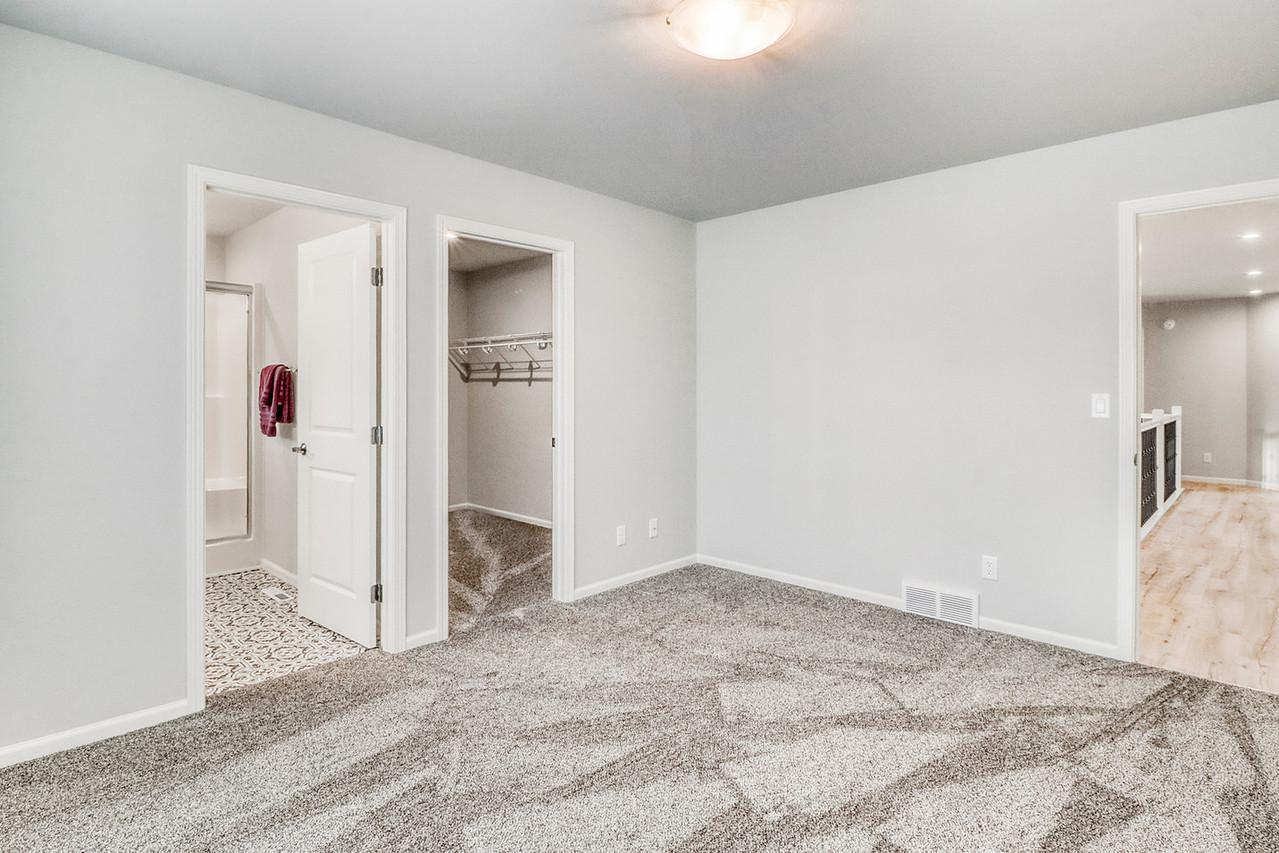 3521 Grandwood Drive N, Fargo ND 58102 - Photo 39 of 60