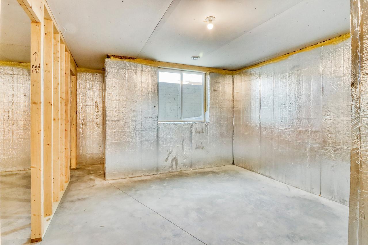3521 Grandwood Drive N, Fargo ND 58102 - Photo 48 of 60