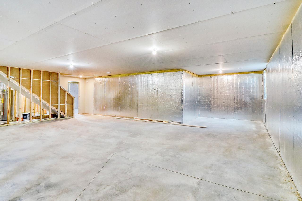 3521 Grandwood Drive N, Fargo ND 58102 - Photo 49 of 60