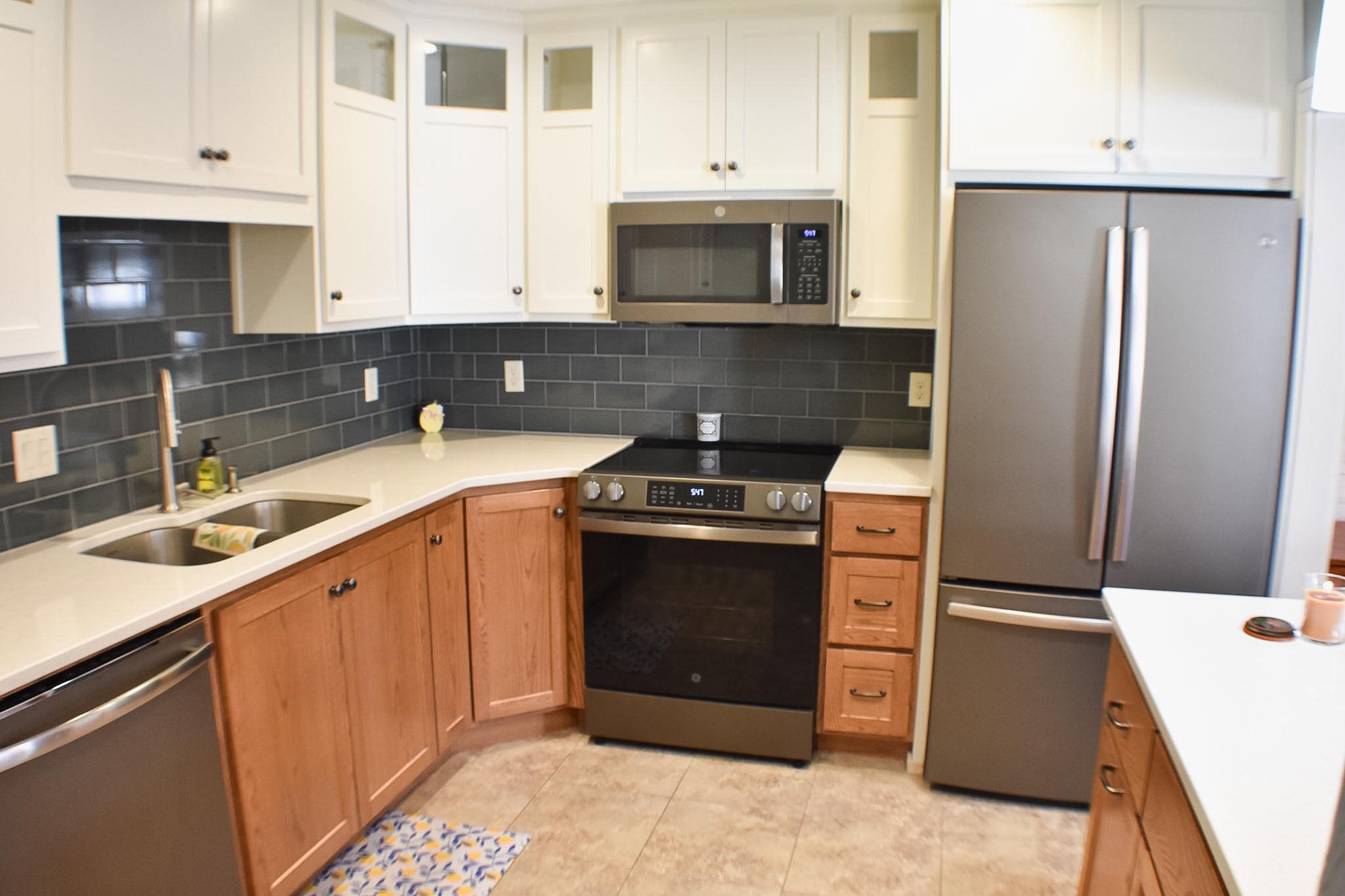 3359 16th Avenue S, Fargo ND 58103 - Photo 6 of 32