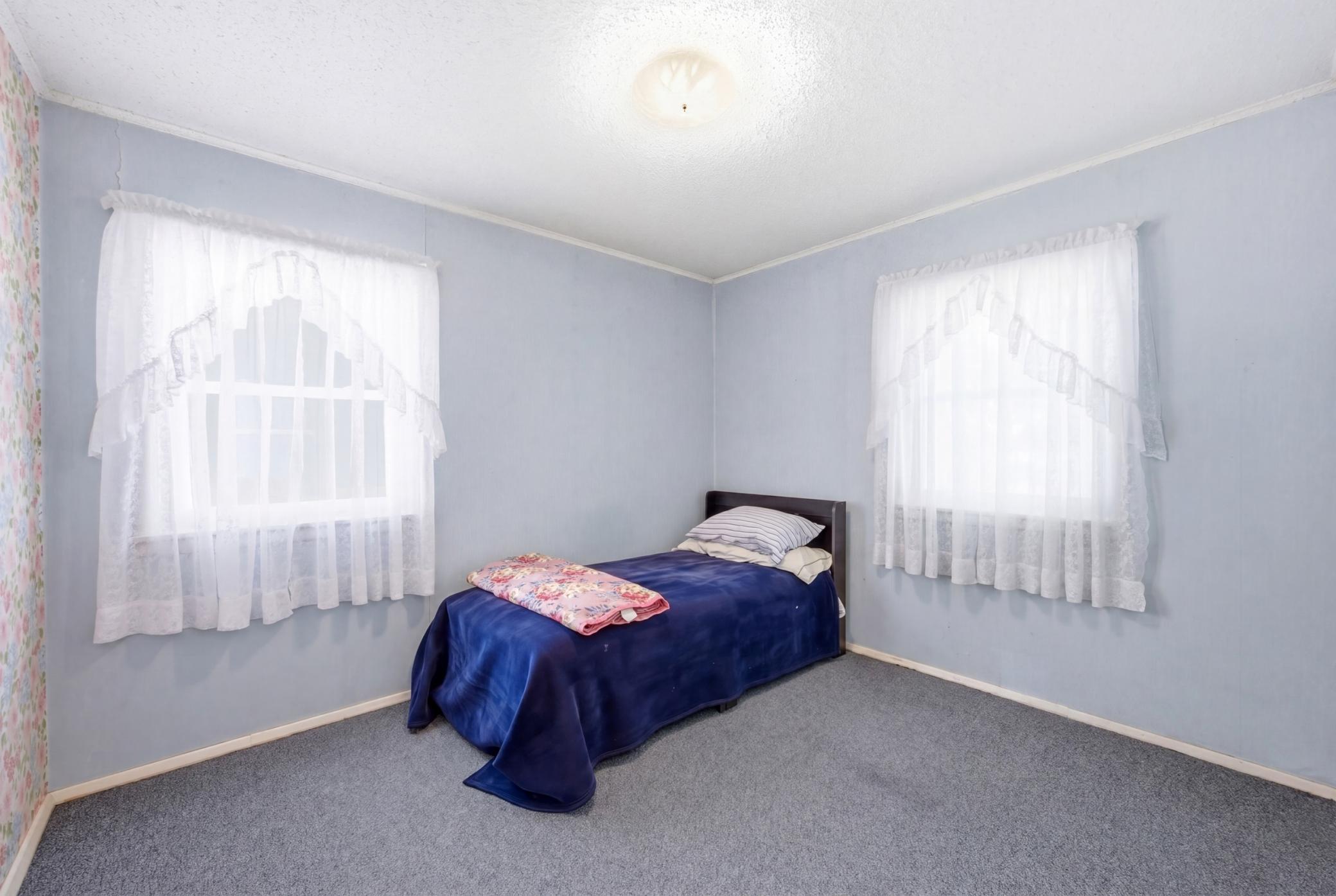 1950 single family home for sale at 105 16th Avenue N in Fargo, ND — 3 bed, 2 bath (photo 16 of 32)