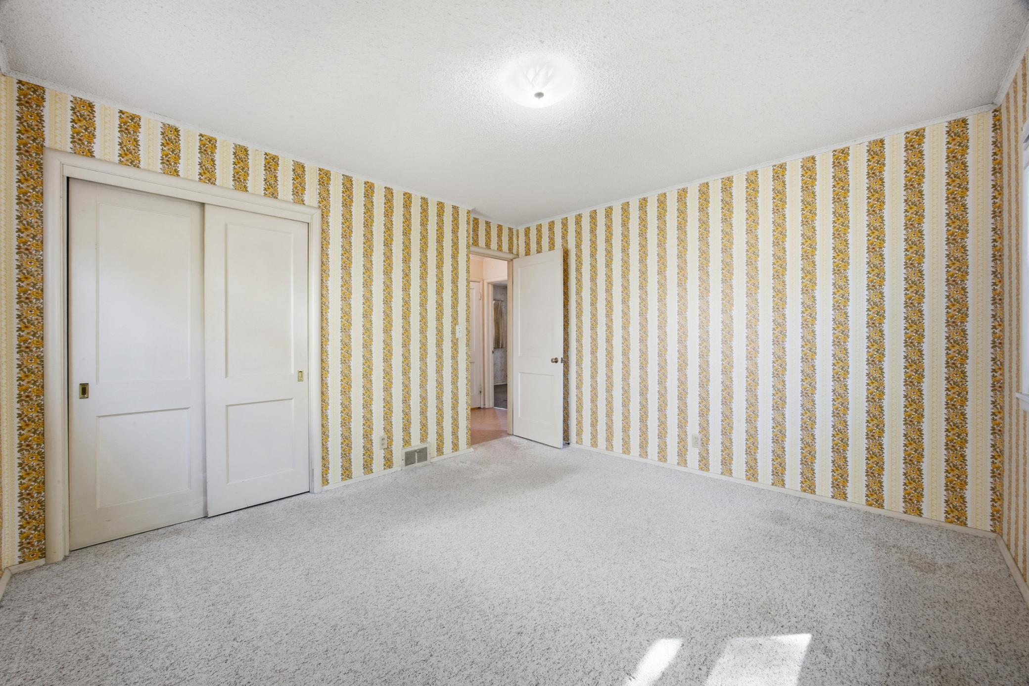 1950 single family home for sale at 105 16th Avenue N in Fargo, ND — 3 bed, 2 bath (photo 19 of 32)