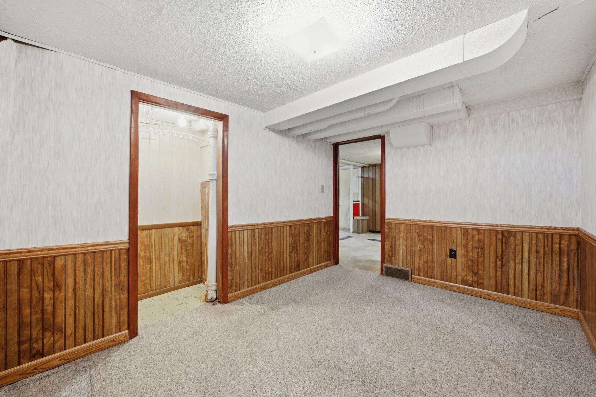 1950 single family home for sale at 105 16th Avenue N in Fargo, ND — 3 bed, 2 bath (photo 24 of 32)
