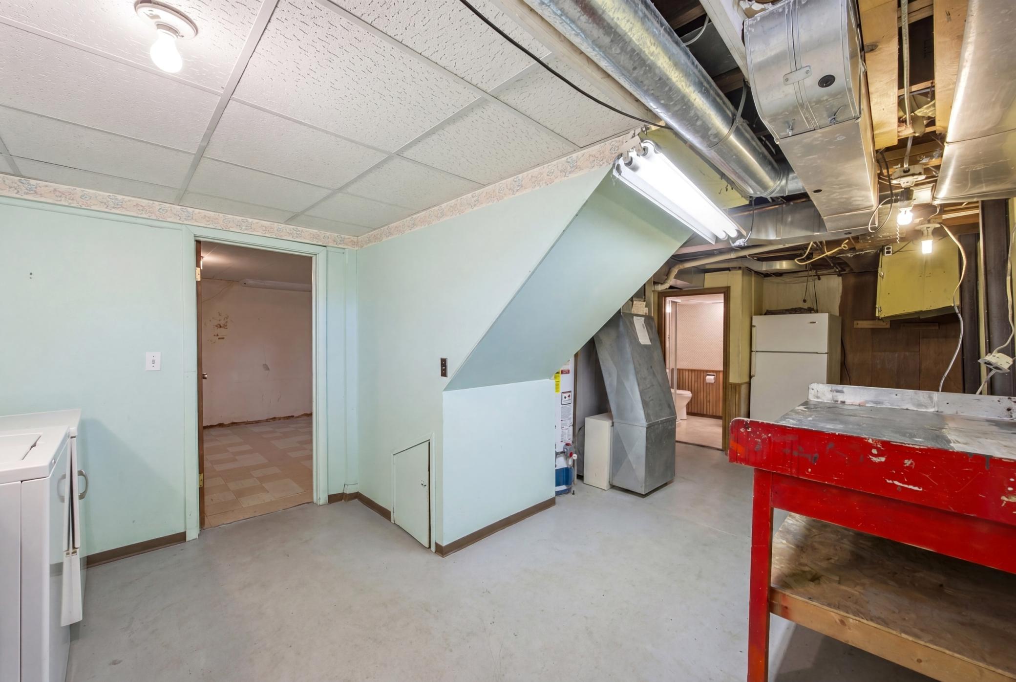 1950 single family home for sale at 105 16th Avenue N in Fargo, ND — 3 bed, 2 bath (photo 26 of 32)
