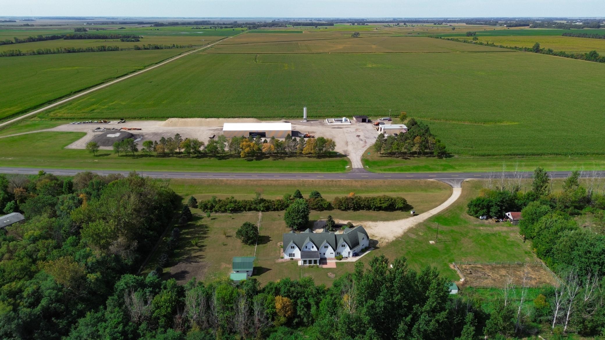 1999 single family home for sale at 7770 Highway 18 in Wyndmere, ND — 5 bed, 3 bath (photo 105 of 108)