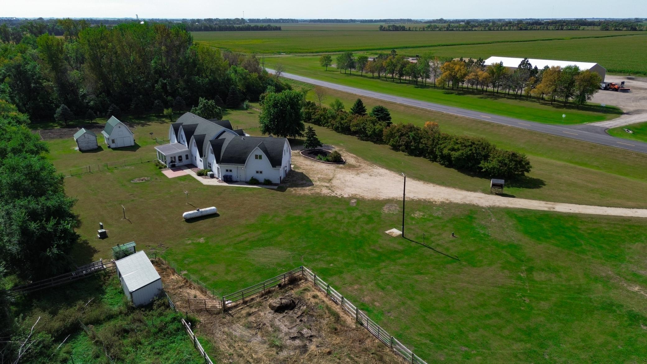 1999 single family home for sale at 7770 Highway 18 in Wyndmere, ND — 5 bed, 3 bath (photo 106 of 108)