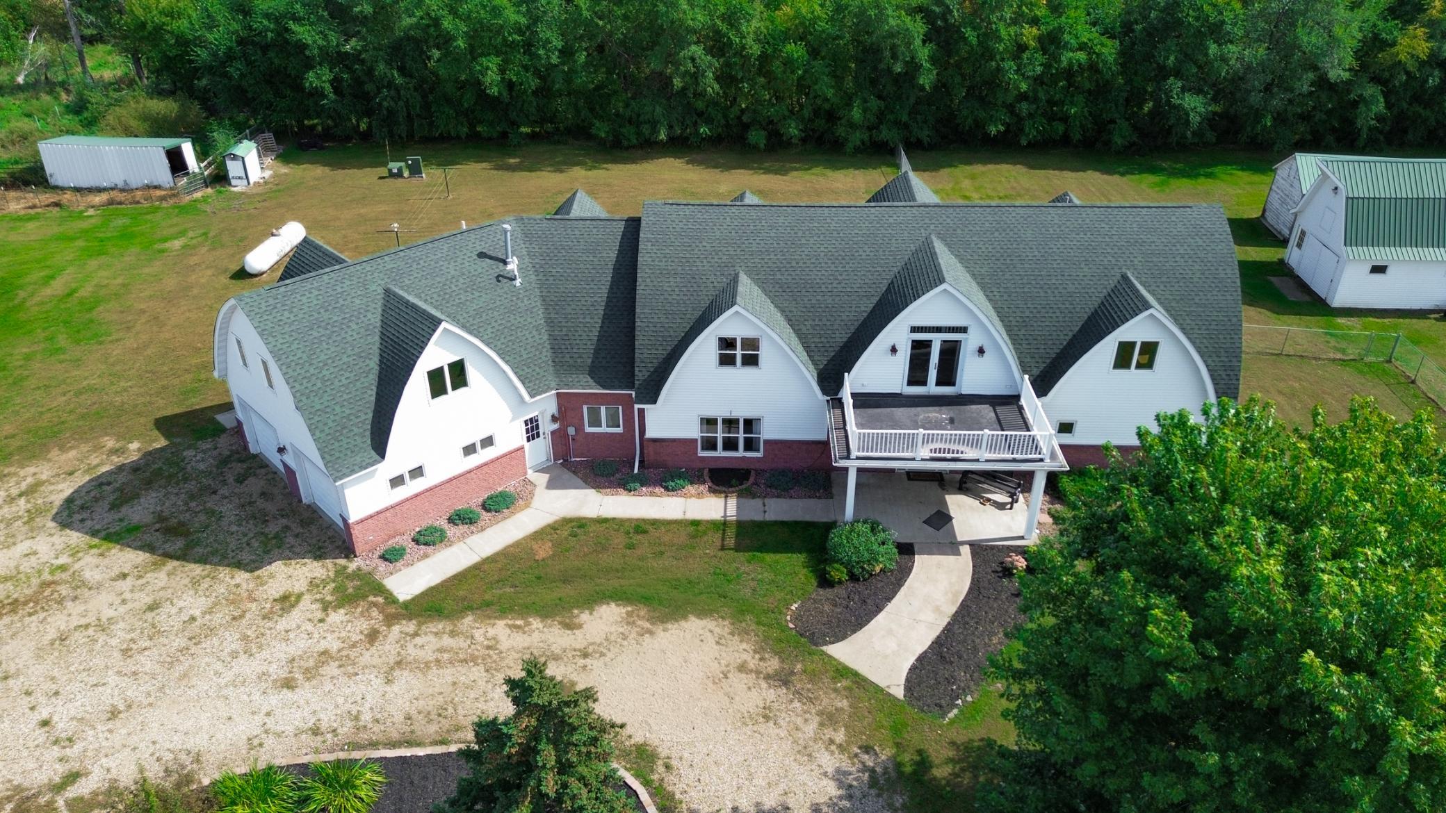 1999 single family home for sale at 7770 Highway 18 in Wyndmere, ND — 5 bed, 3 bath (photo 107 of 108)