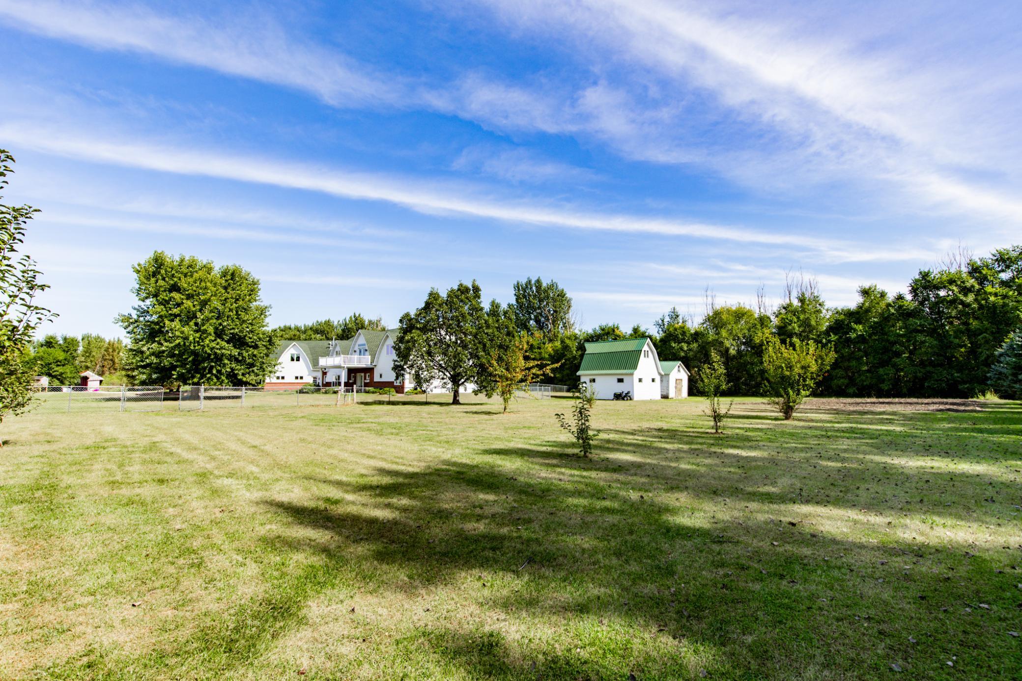 1999 single family home for sale at 7770 Highway 18 in Wyndmere, ND — 5 bed, 3 bath (photo 20 of 108)