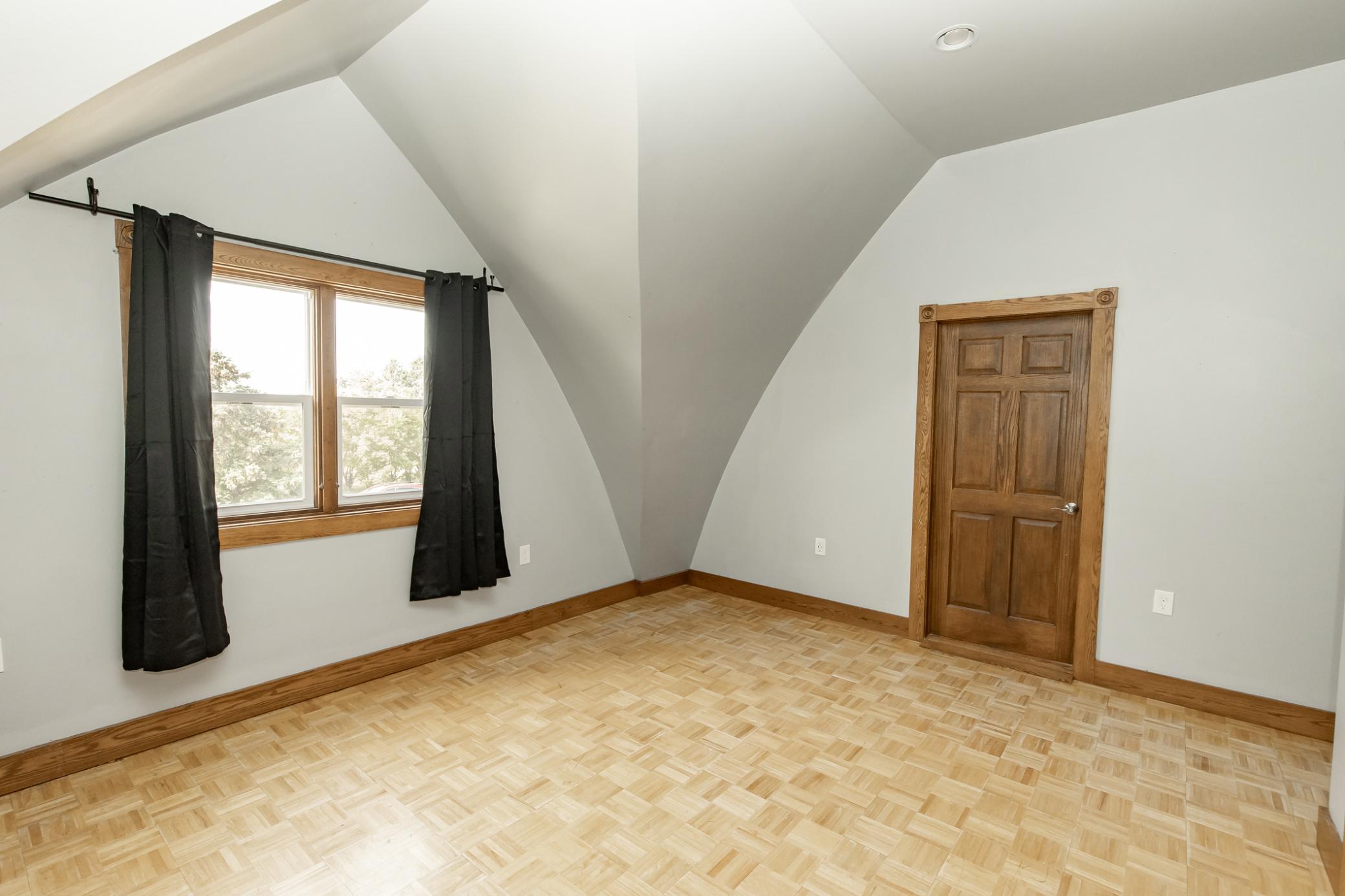 1999 single family home for sale at 7770 Highway 18 in Wyndmere, ND — 5 bed, 3 bath (photo 75 of 108)