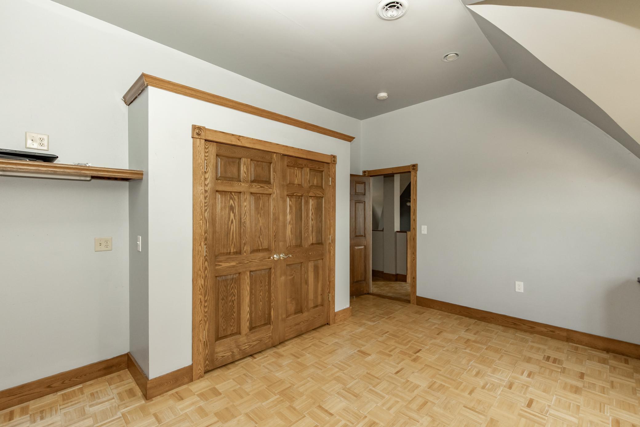 1999 single family home for sale at 7770 Highway 18 in Wyndmere, ND — 5 bed, 3 bath (photo 76 of 108)