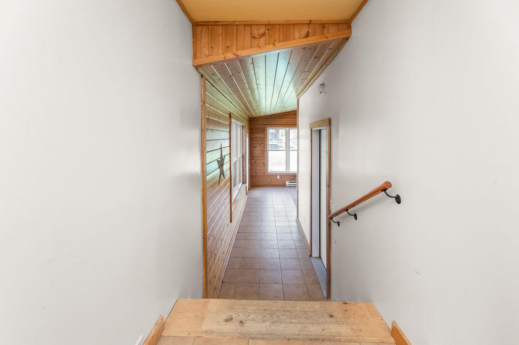 1964 single family home for sale at 403 Richwood Road in Detroit Lakes, MN — 5 bed, 3 bath (photo 30 of 55)
