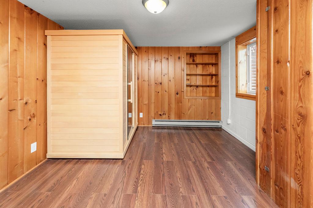 1964 single family home for sale at 403 Richwood Road in Detroit Lakes, MN — 5 bed, 3 bath (photo 51 of 55)