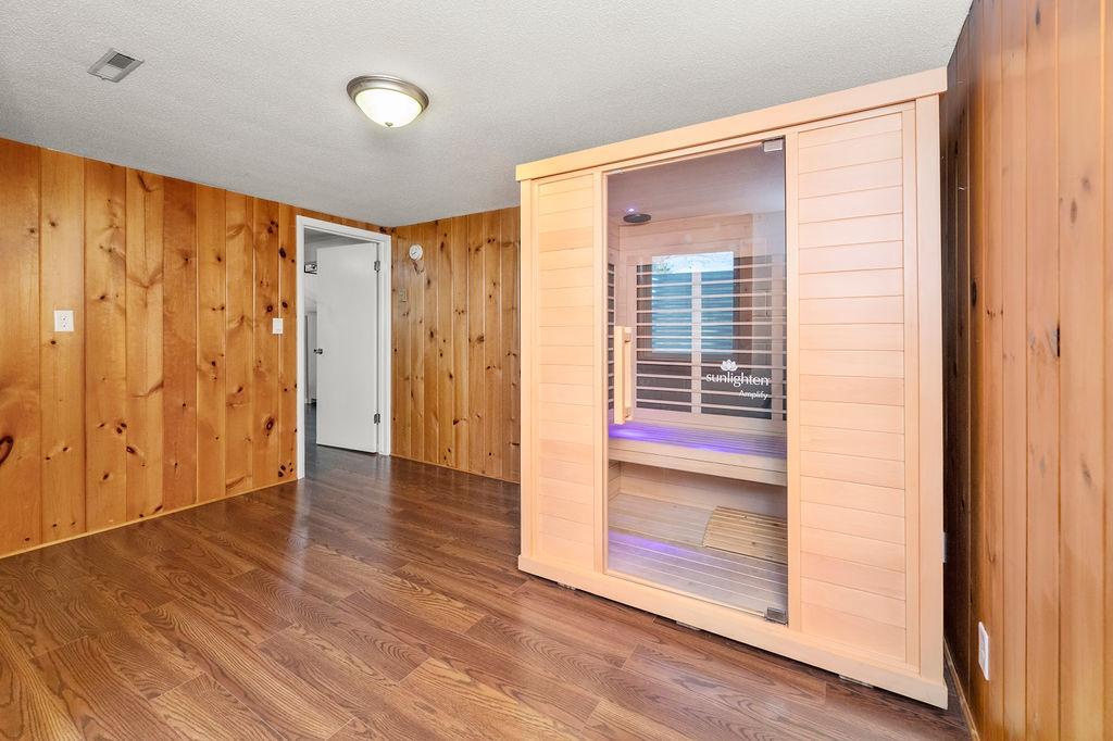 1964 single family home for sale at 403 Richwood Road in Detroit Lakes, MN — 5 bed, 3 bath (photo 52 of 55)