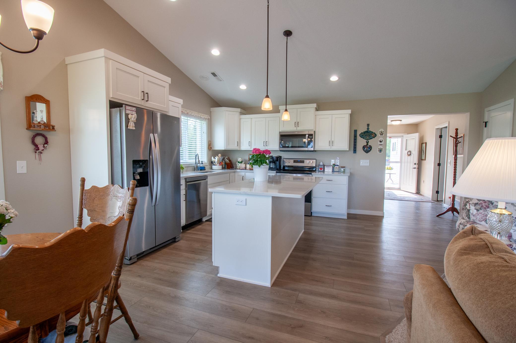 2020 twin home for sale at 1827 S Cascade Street in Fergus Falls, MN — 2 bed, 2 bath (photo 15 of 36)