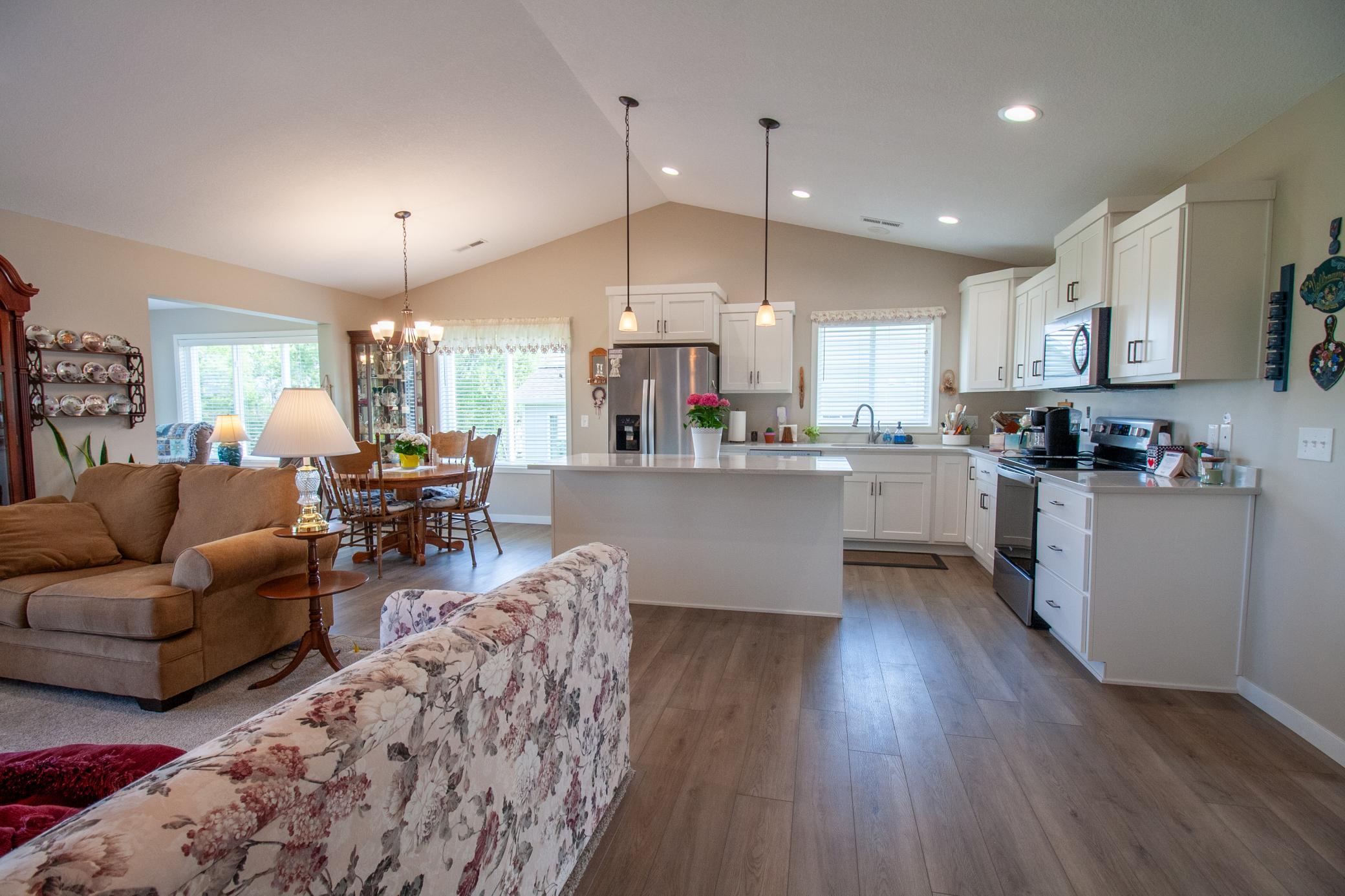2020 twin home for sale at 1827 S Cascade Street in Fergus Falls, MN — 2 bed, 2 bath (photo 16 of 36)
